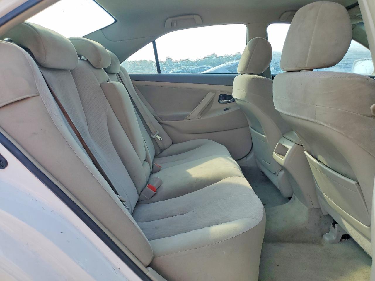 2010 Toyota Camry Le White vin: 4T1BF3EK6AU571839