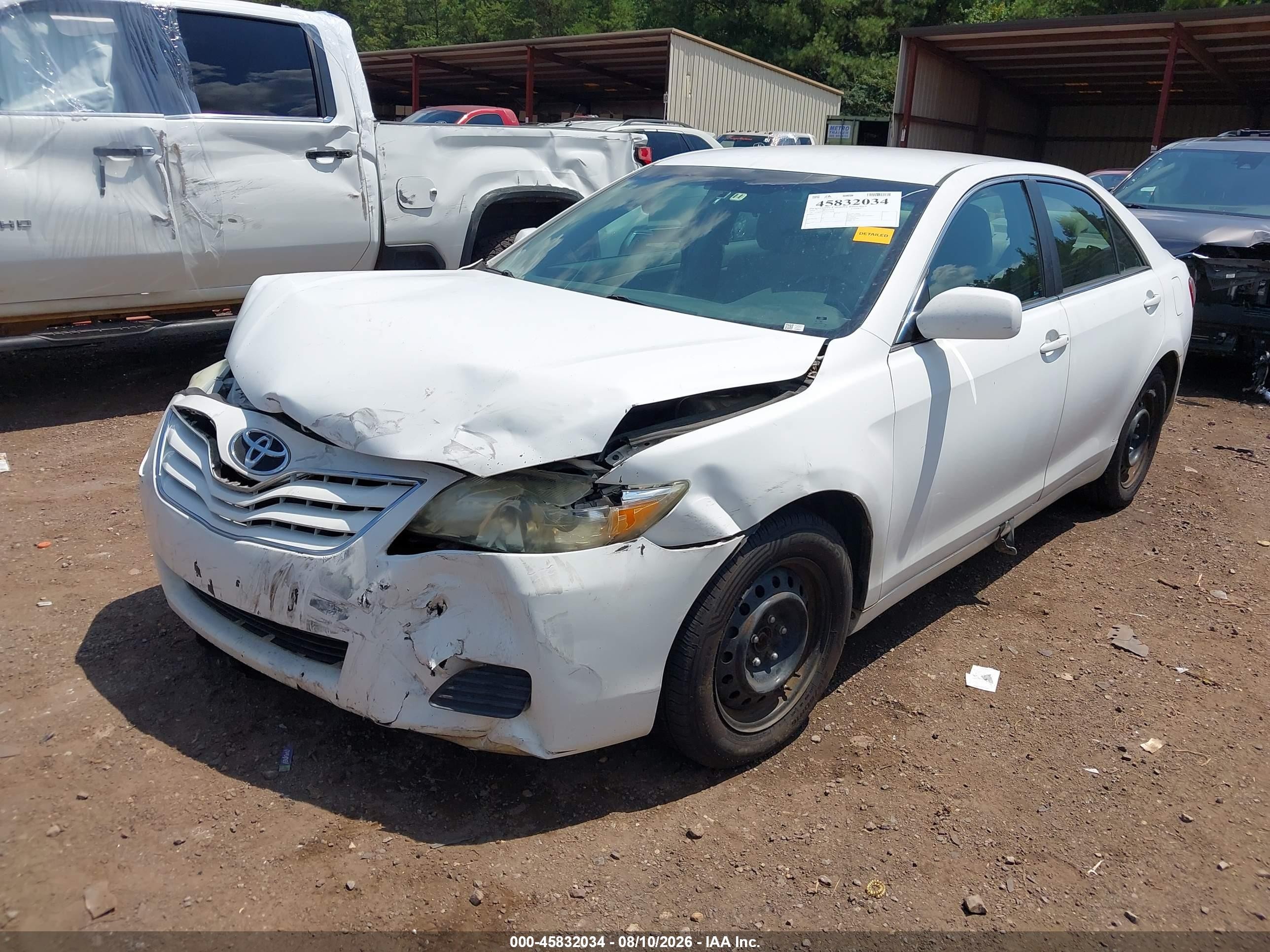 2010 Toyota Camry Le White vin: 4T1BF3EK6AU573249