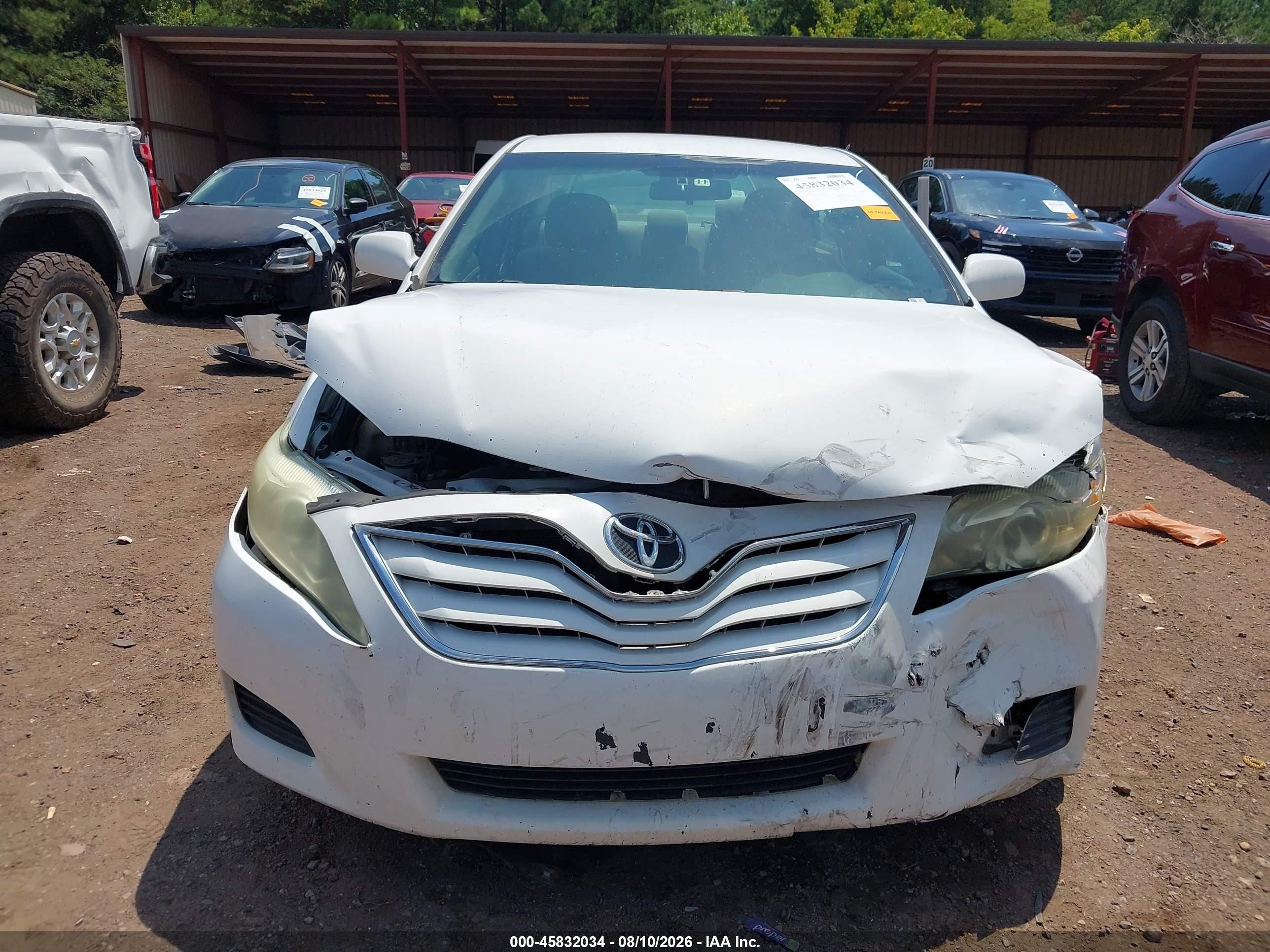 2010 Toyota Camry Le White vin: 4T1BF3EK6AU573249