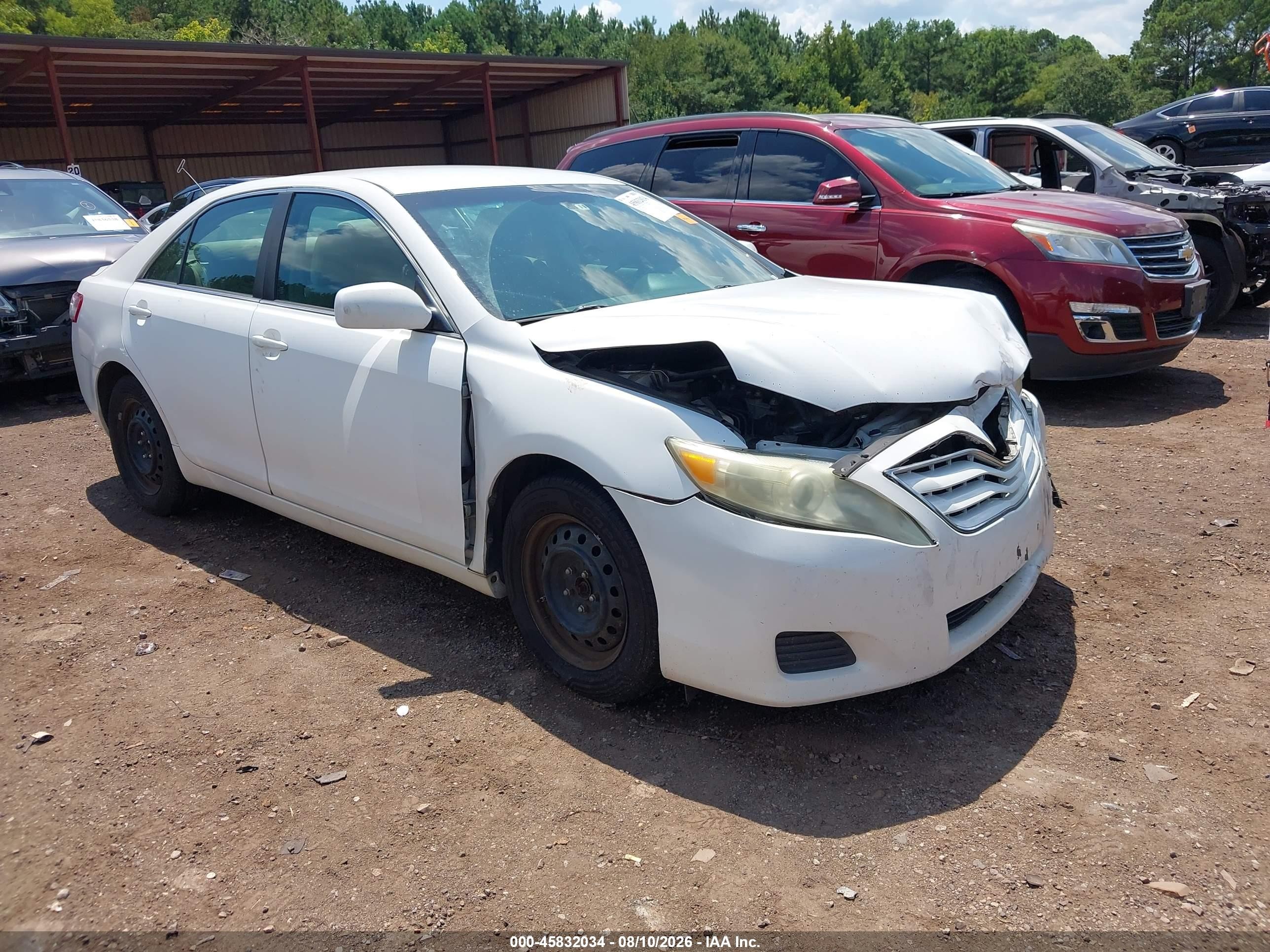 2010 Toyota Camry Le White vin: 4T1BF3EK6AU573249