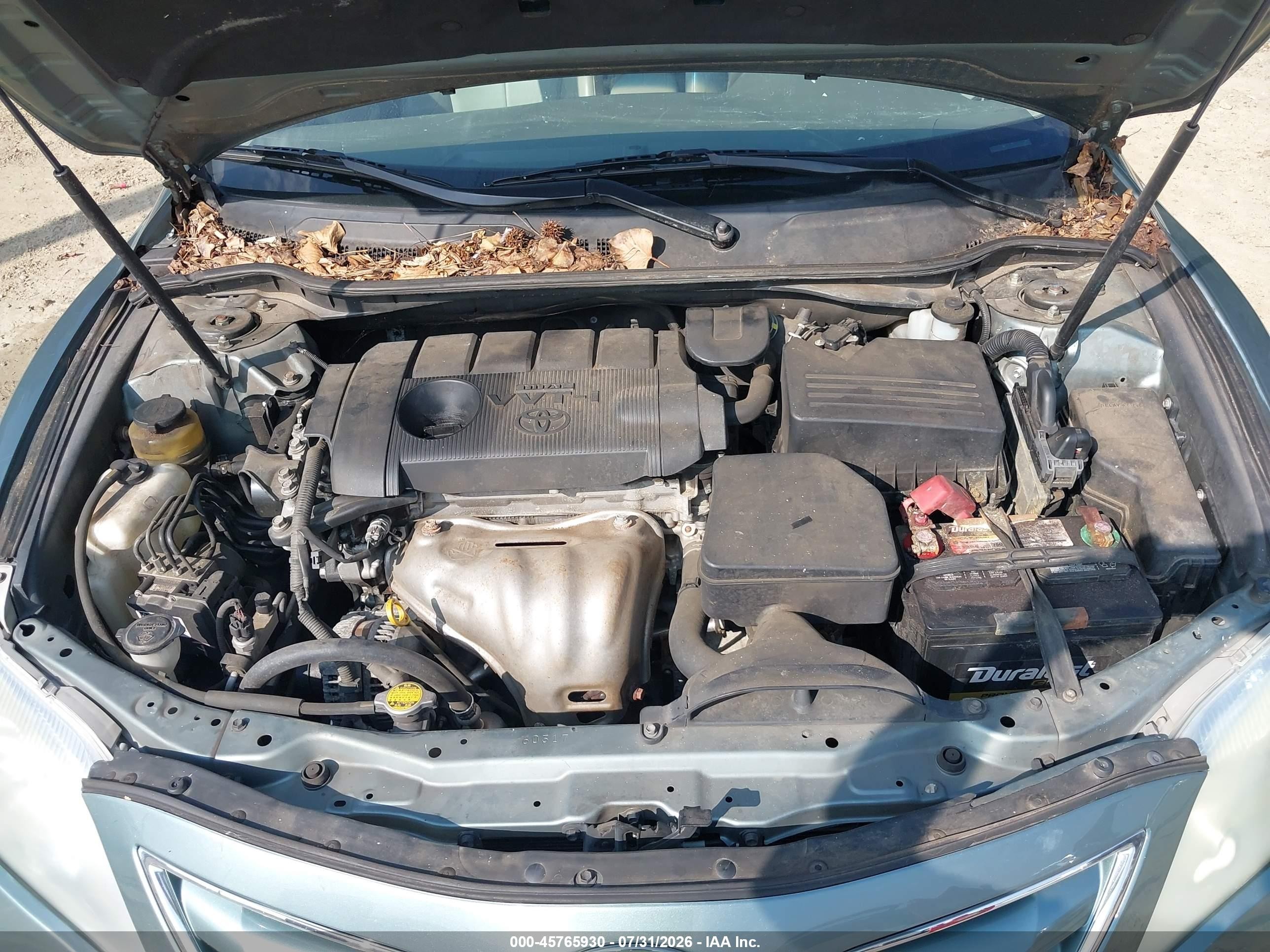 2010 Toyota Camry Le Green vin: 4T1BF3EK6AU575096