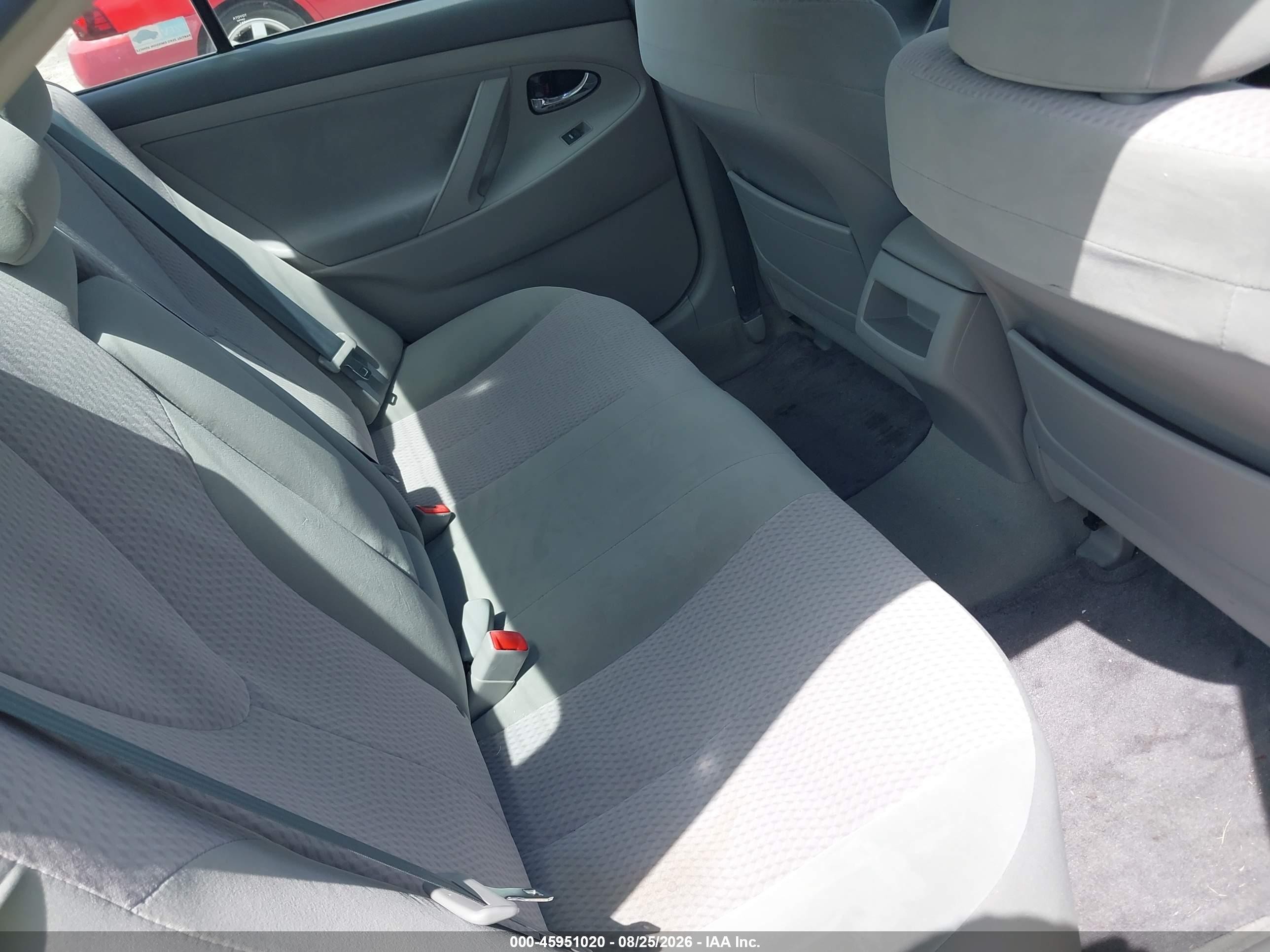 2010 Toyota Camry Le Белый vin: 4T1BF3EK6AU577690