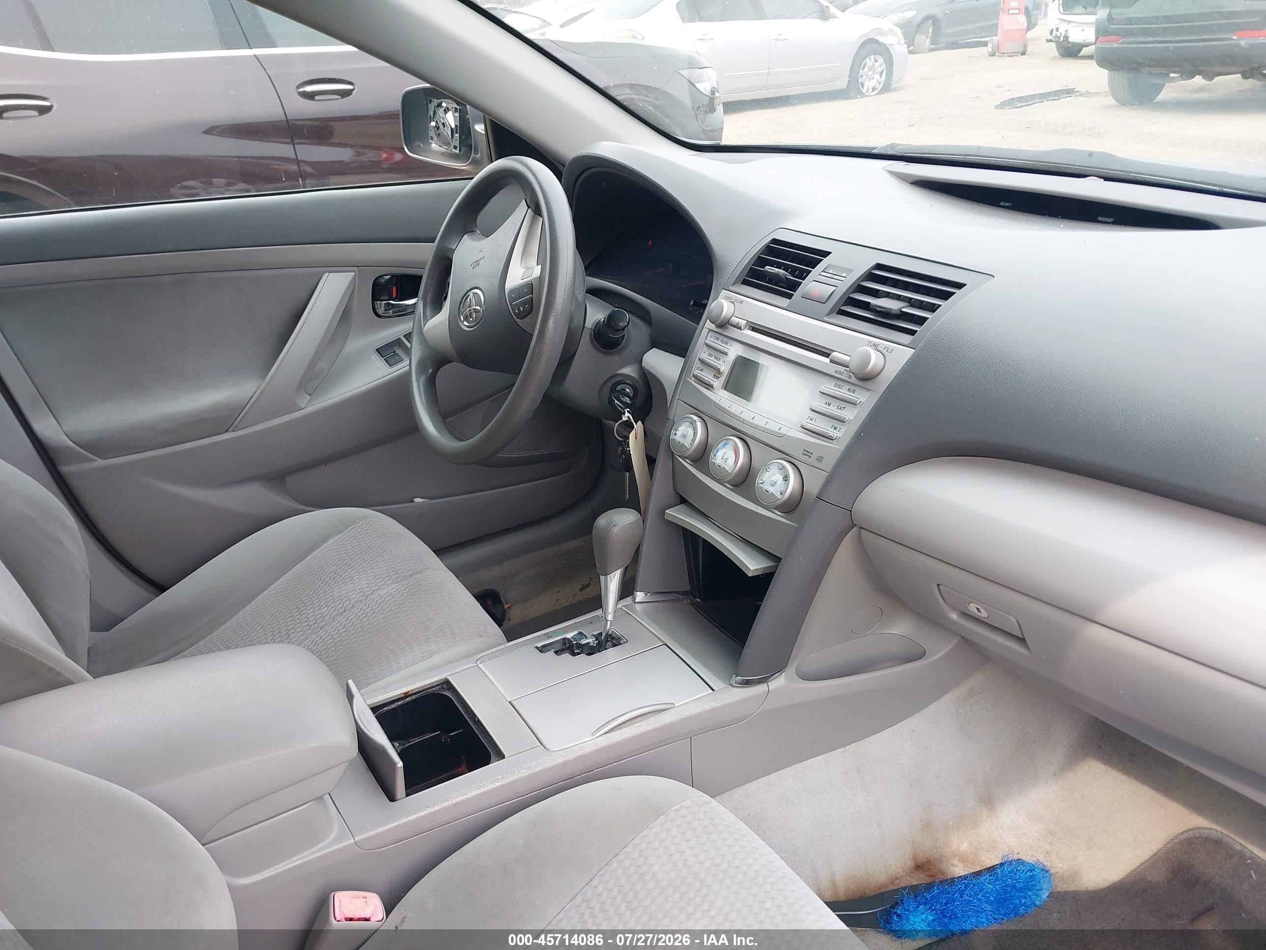 2011 Toyota Camry Le Серый vin: 4T1BF3EK6BU135722