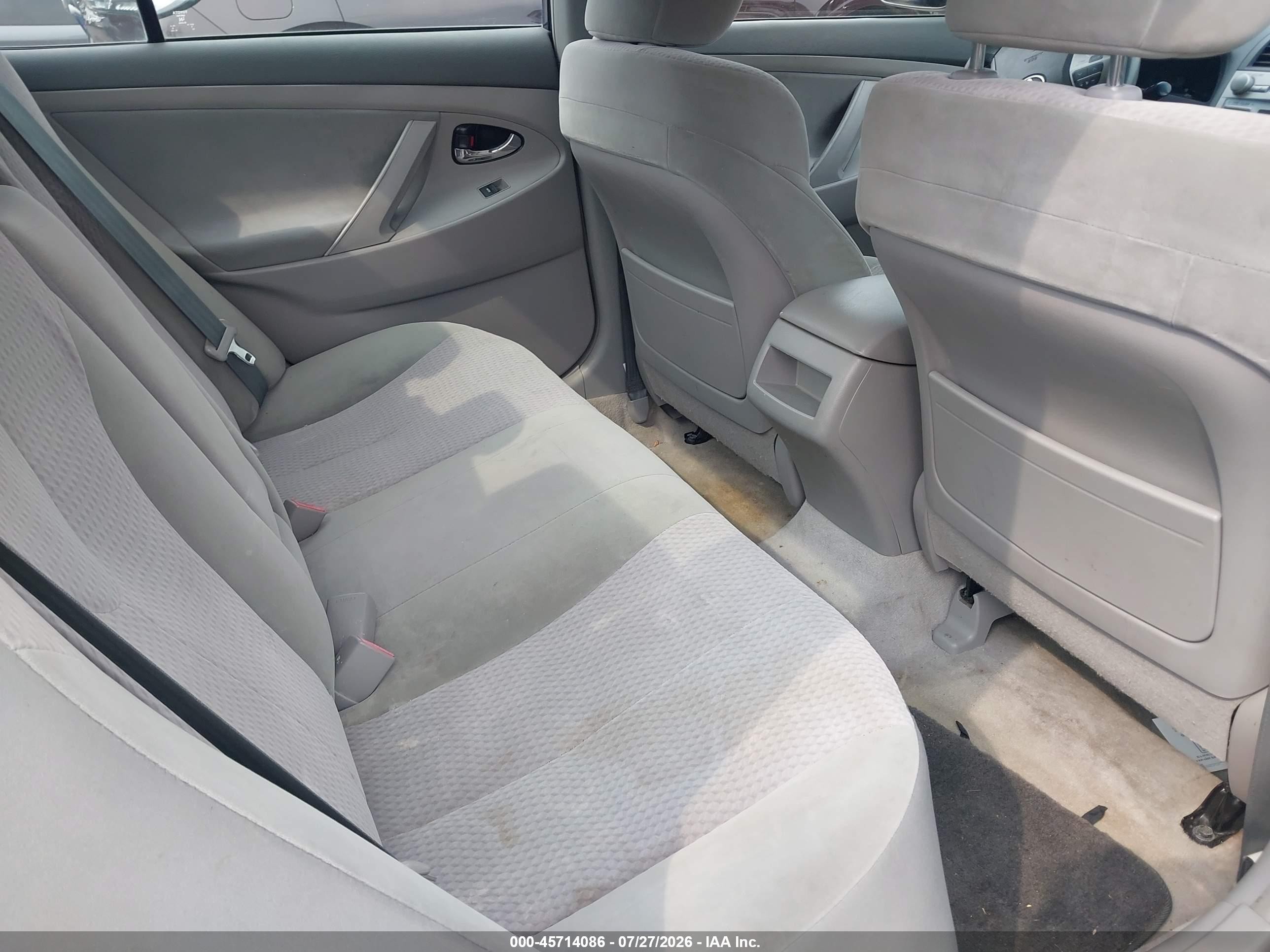 2011 Toyota Camry Le Серый vin: 4T1BF3EK6BU135722