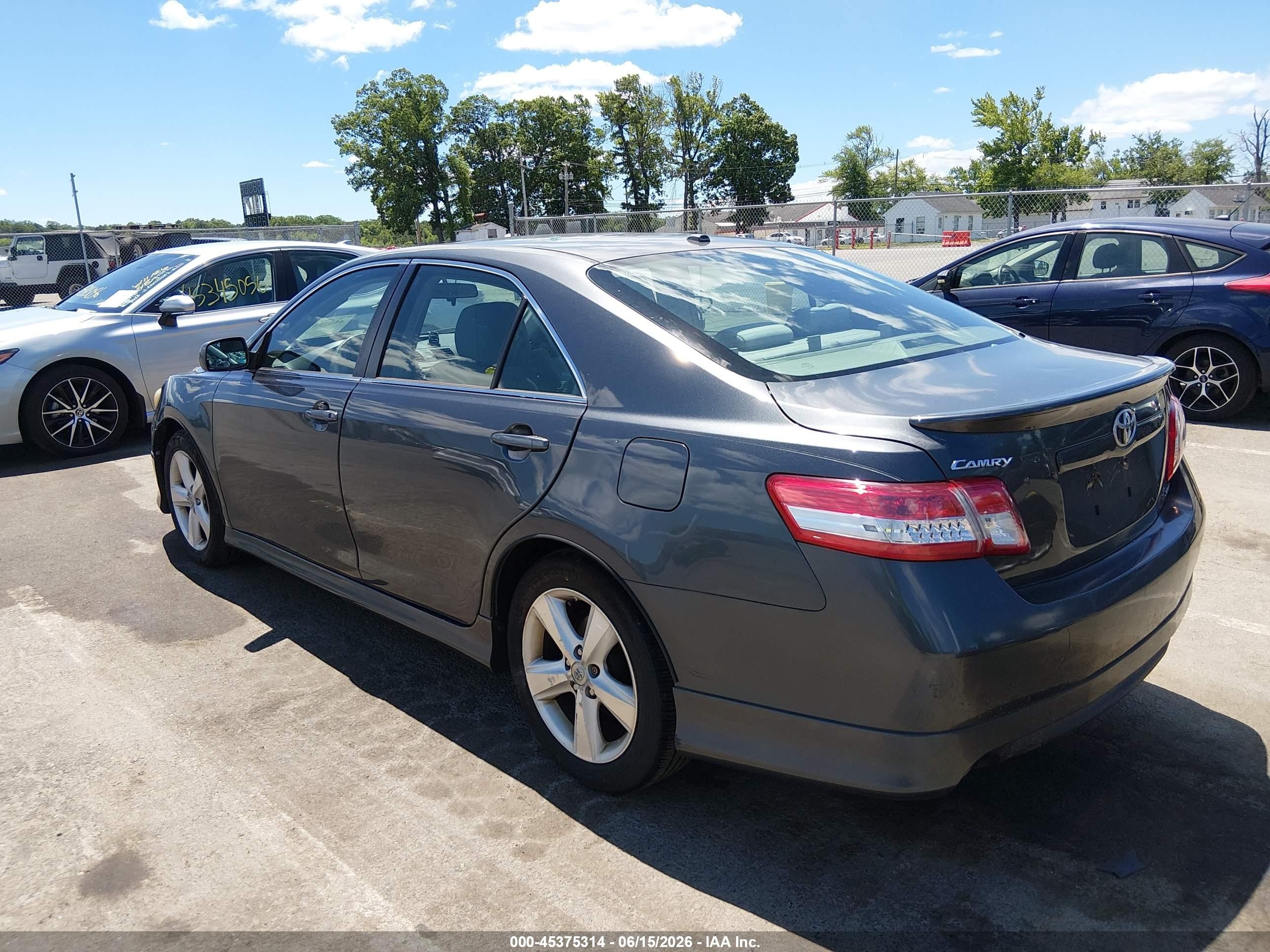 2011 Toyota Camry Se Gray vin: 4T1BF3EK6BU154075