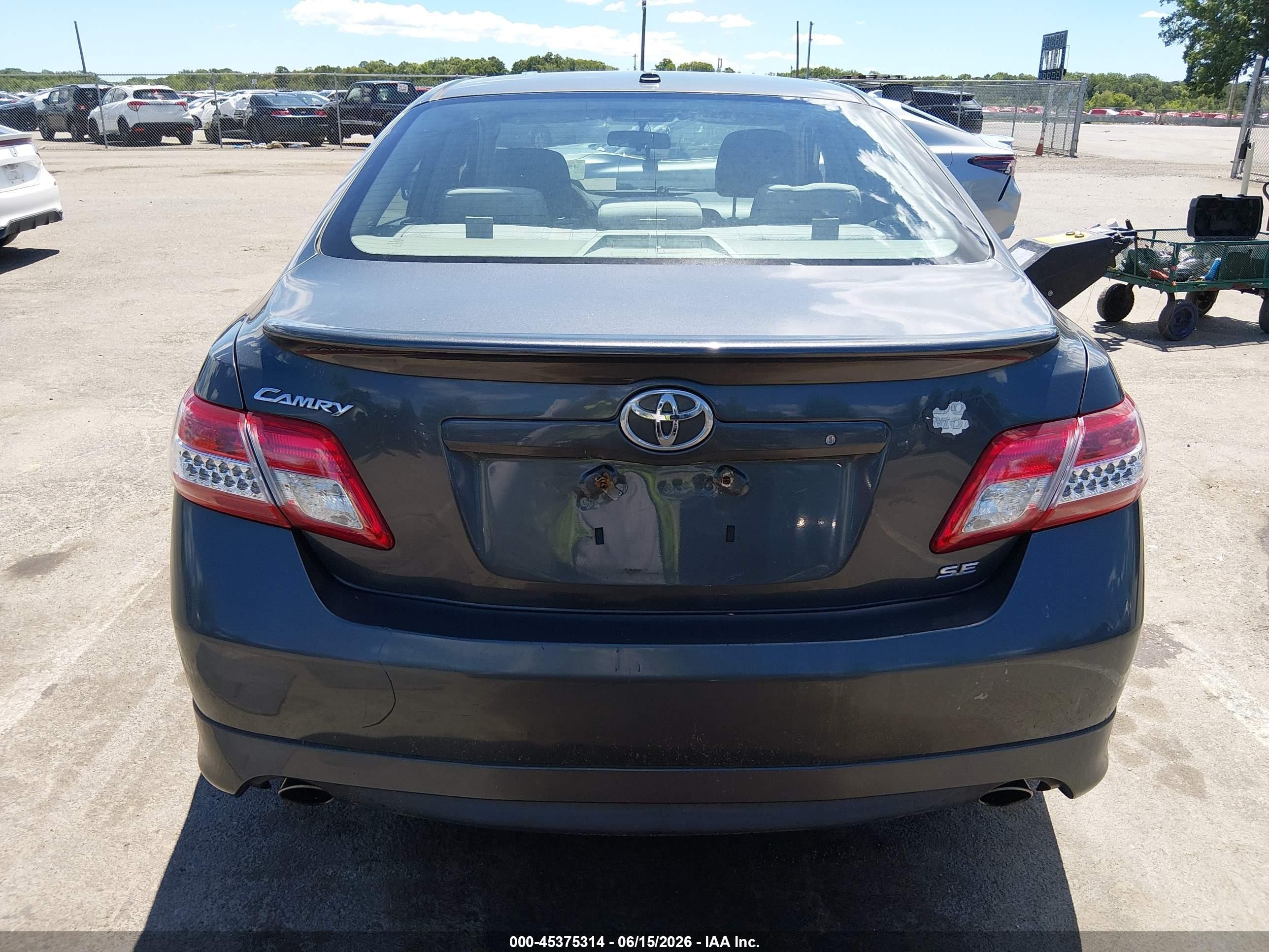 2011 Toyota Camry Se Gray vin: 4T1BF3EK6BU154075