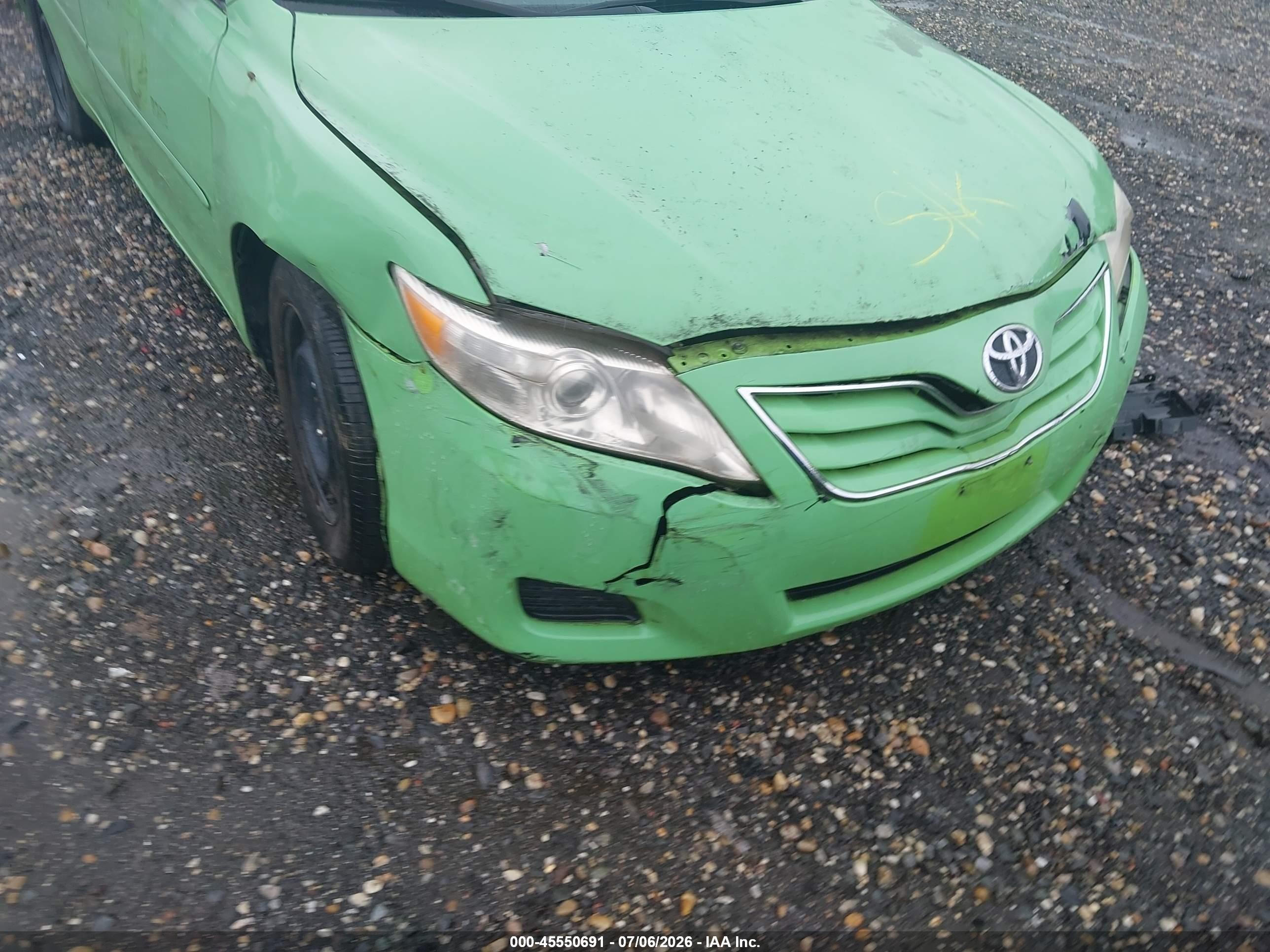 2011 Toyota Camry Le Green vin: 4T1BF3EK6BU178215