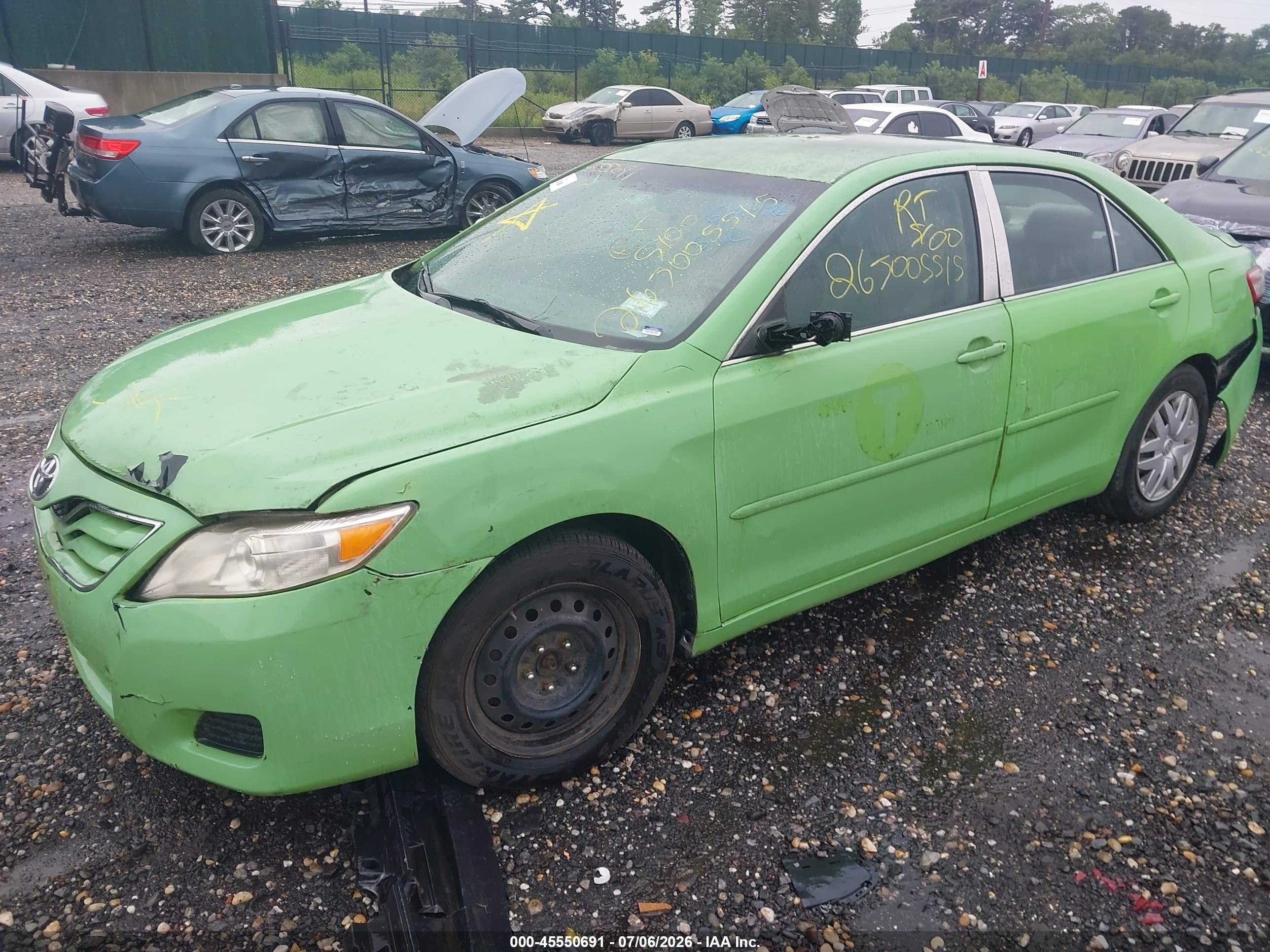 2011 Toyota Camry Le Green vin: 4T1BF3EK6BU178215