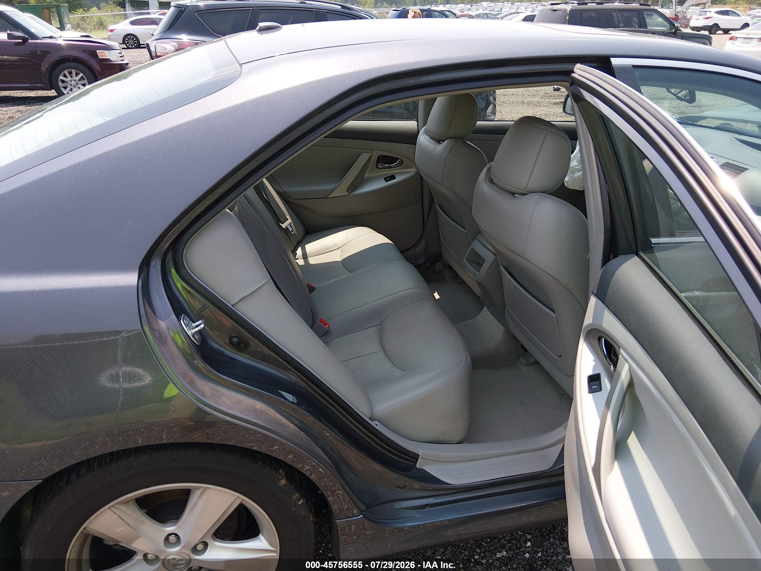 2011 Toyota Camry Se Gray vin: 4T1BF3EK6BU188386