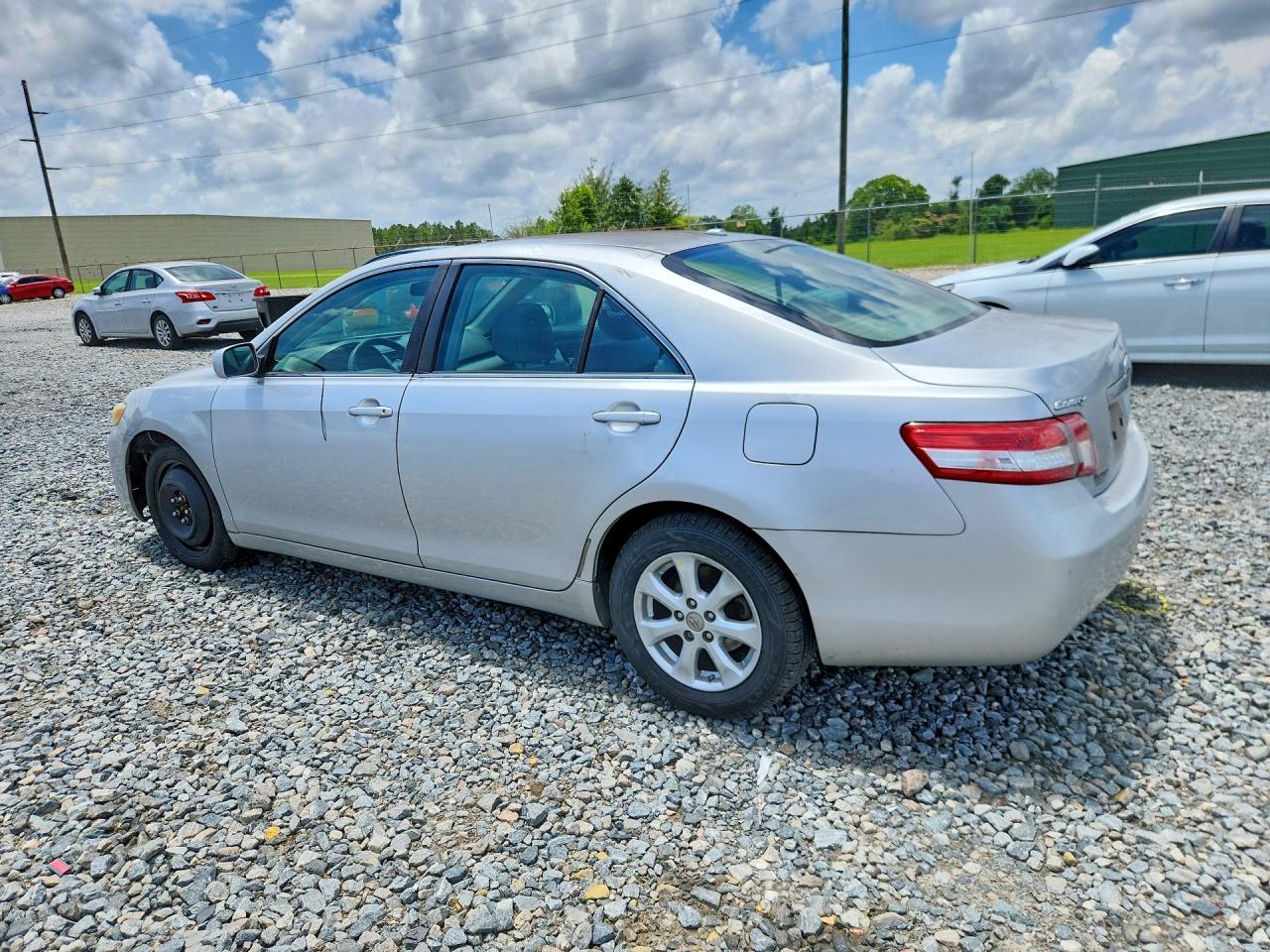 2011 Toyota Camry Le Silver vin: 4T1BF3EK6BU195239
