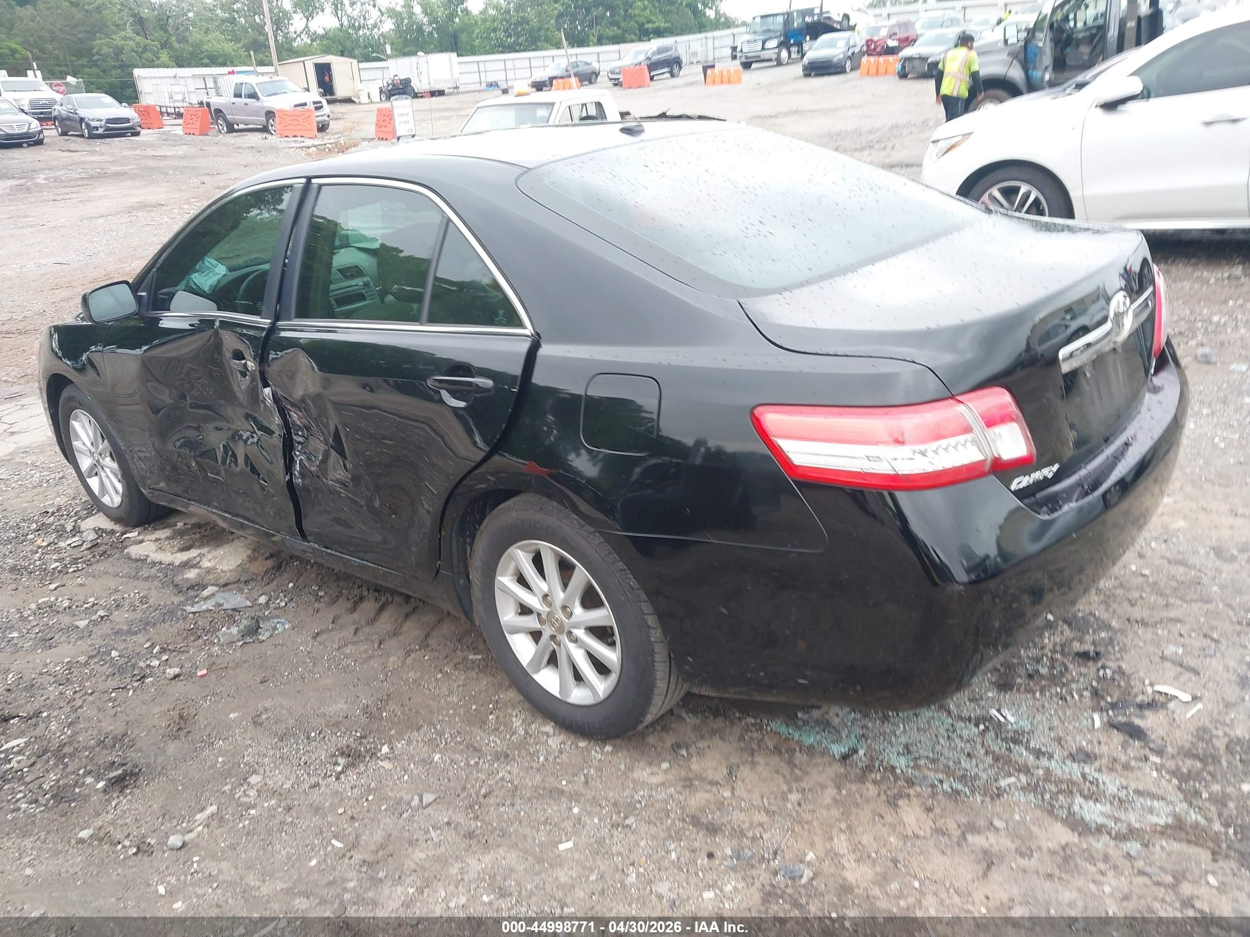 2011 Toyota Camry Xle Черный vin: 4T1BF3EK6BU197105