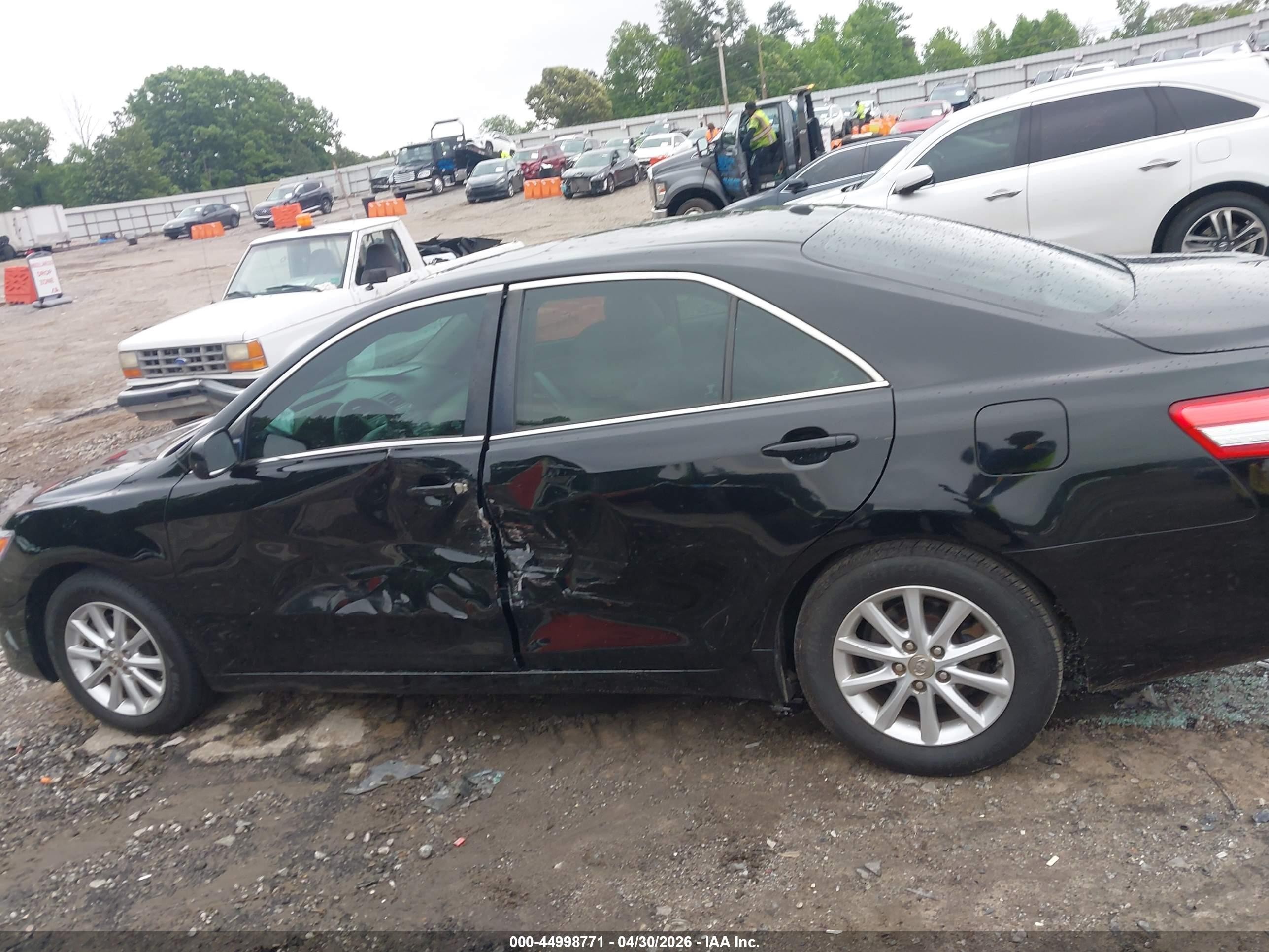 2011 Toyota Camry Xle Черный vin: 4T1BF3EK6BU197105