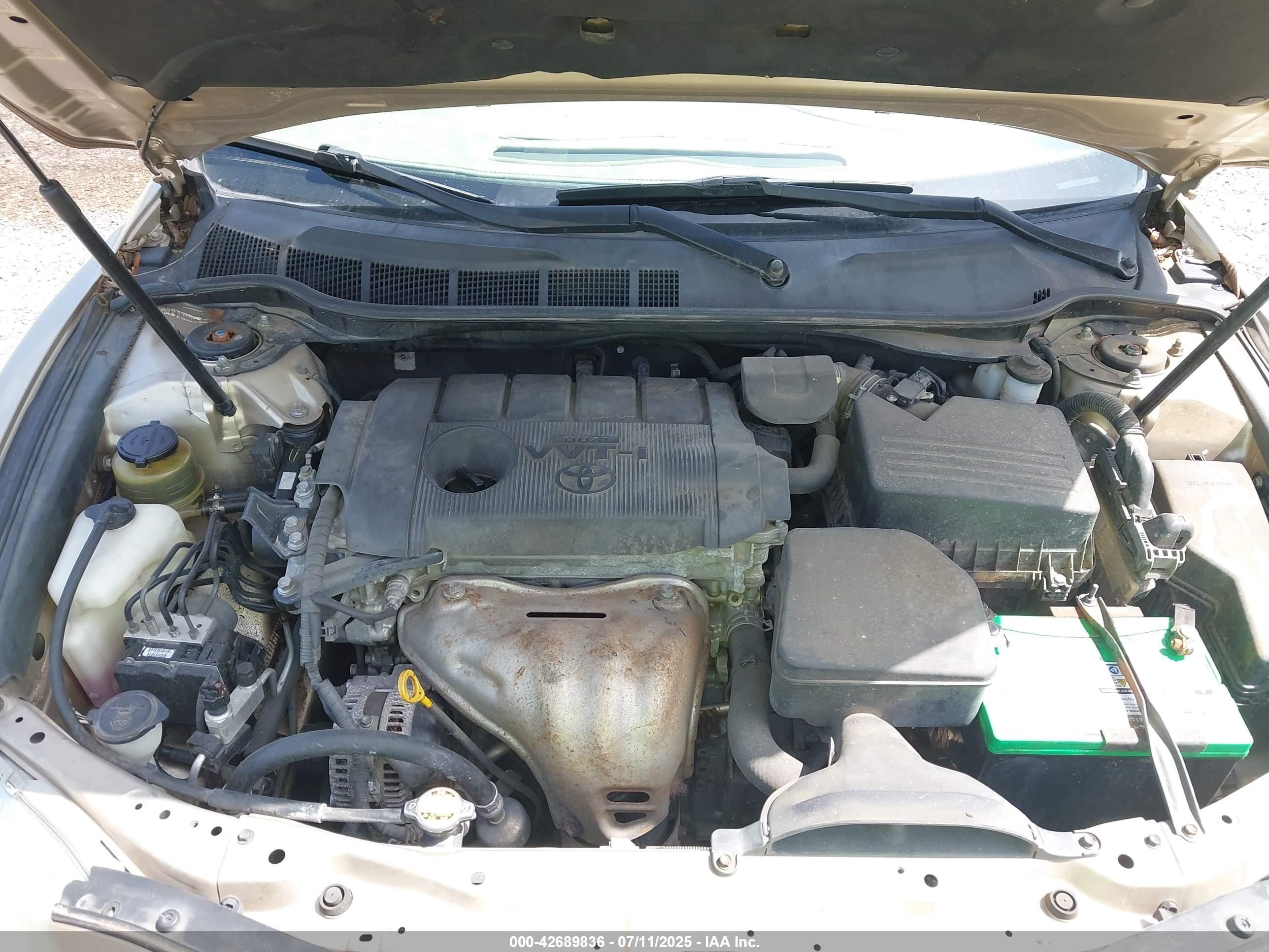 2011 Toyota Camry Le Tan vin: 4T1BF3EK6BU198206