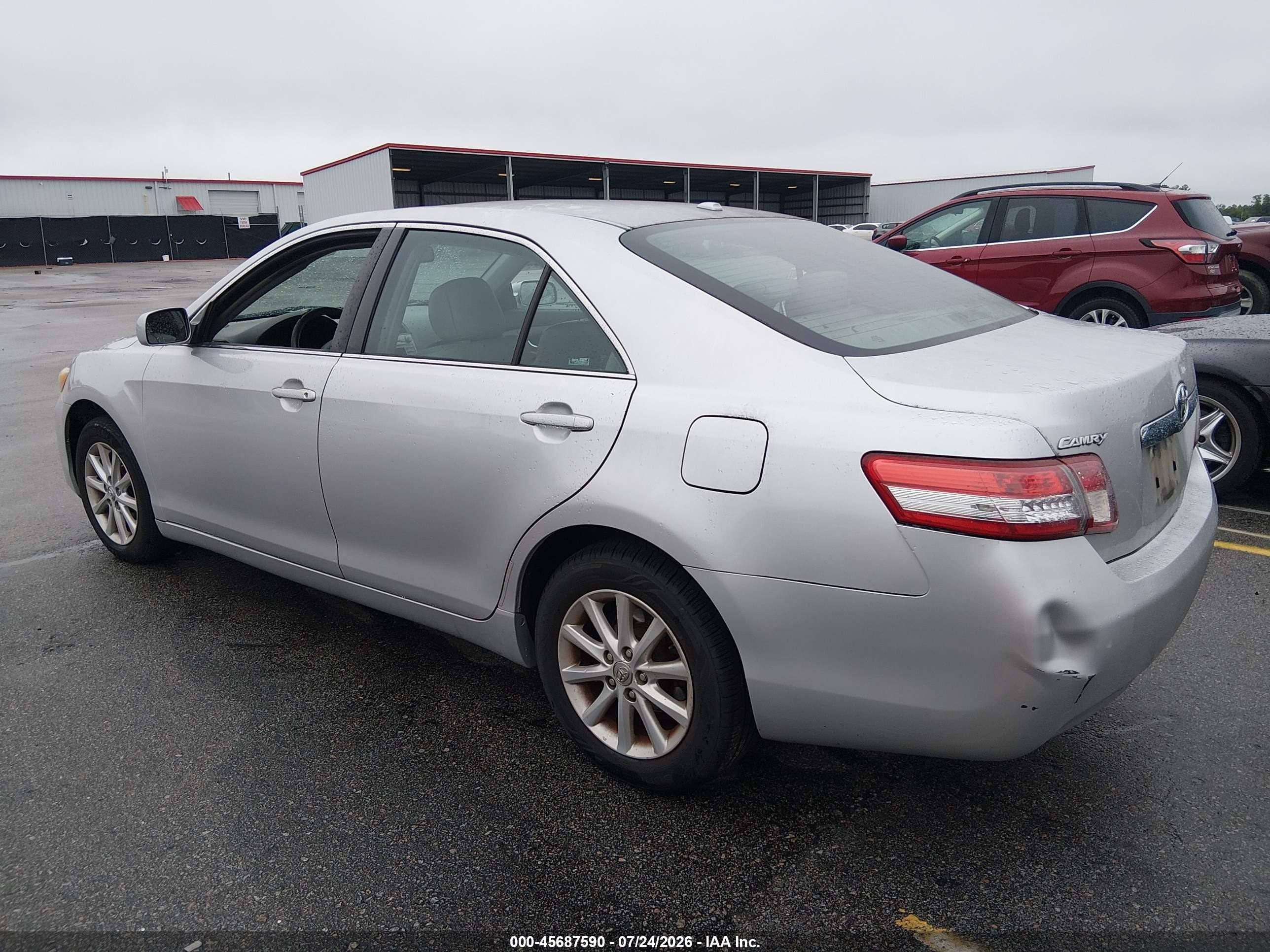 2011 Toyota Camry Xle Silver vin: 4T1BF3EK6BU198738