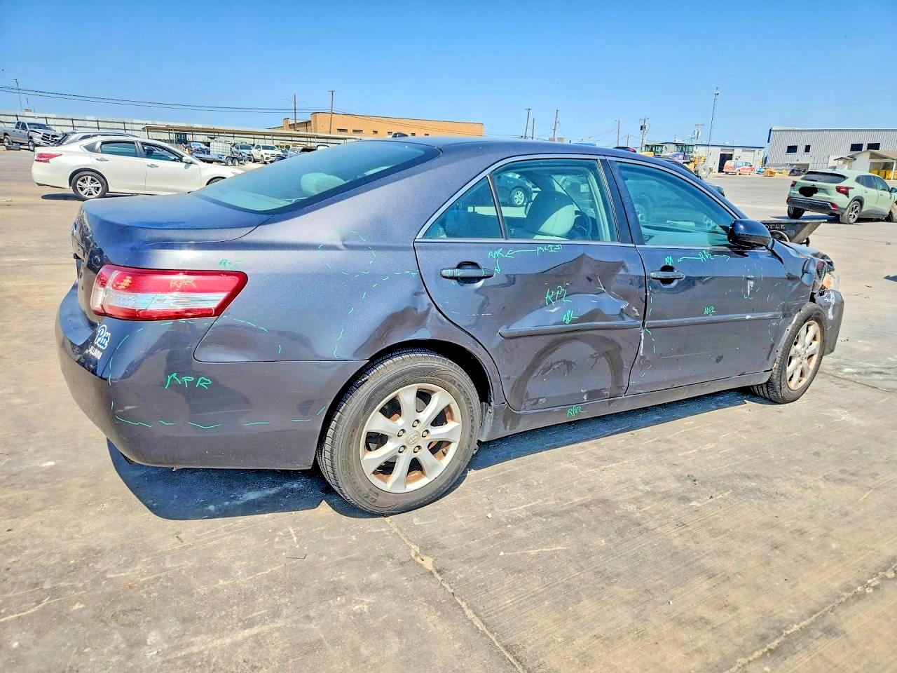 2011 Toyota Camry Le Серый vin: 4T1BF3EK6BU207793