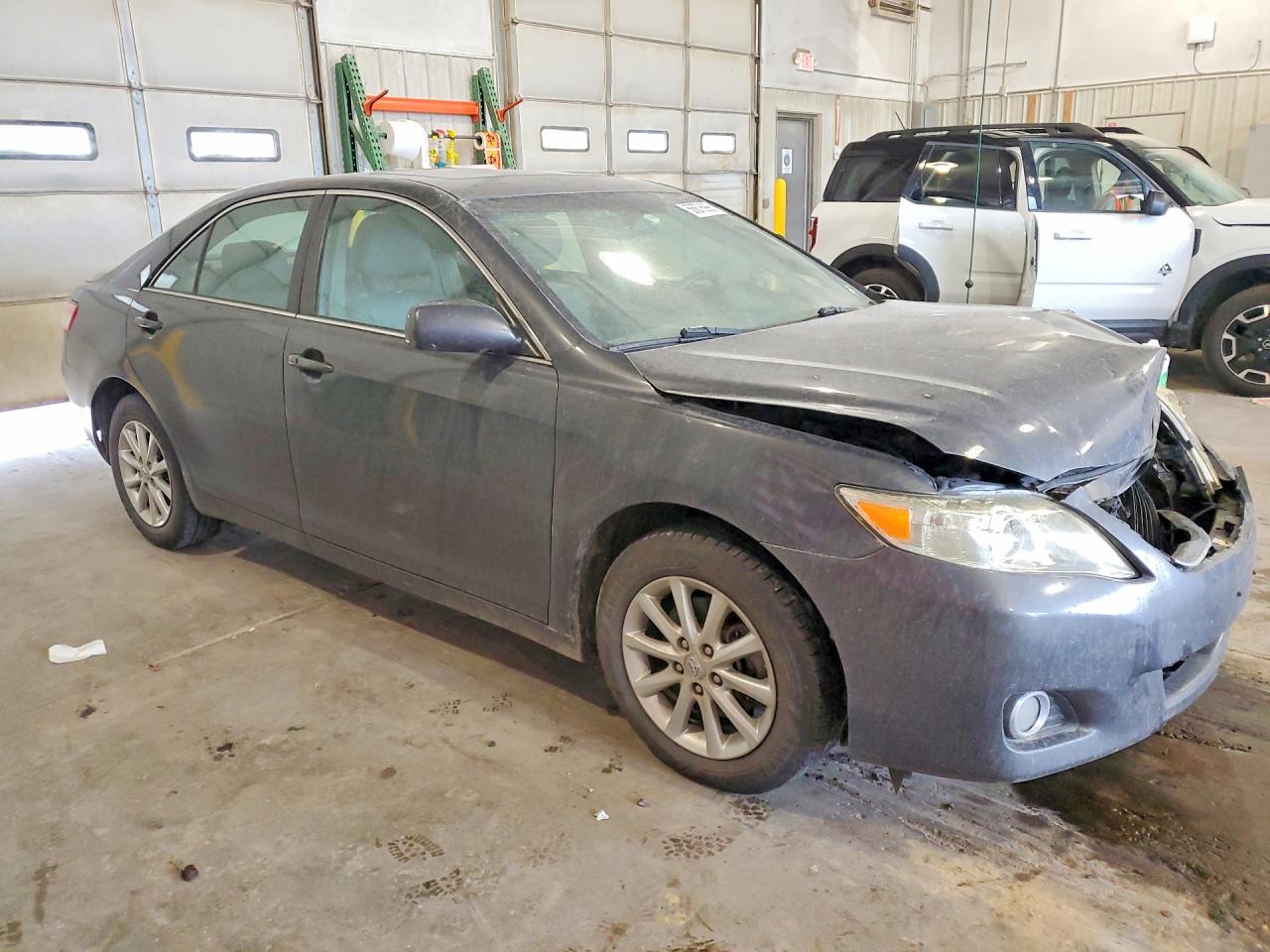 2011 Toyota Camry Xle Gray vin: 4T1BF3EK6BU210628