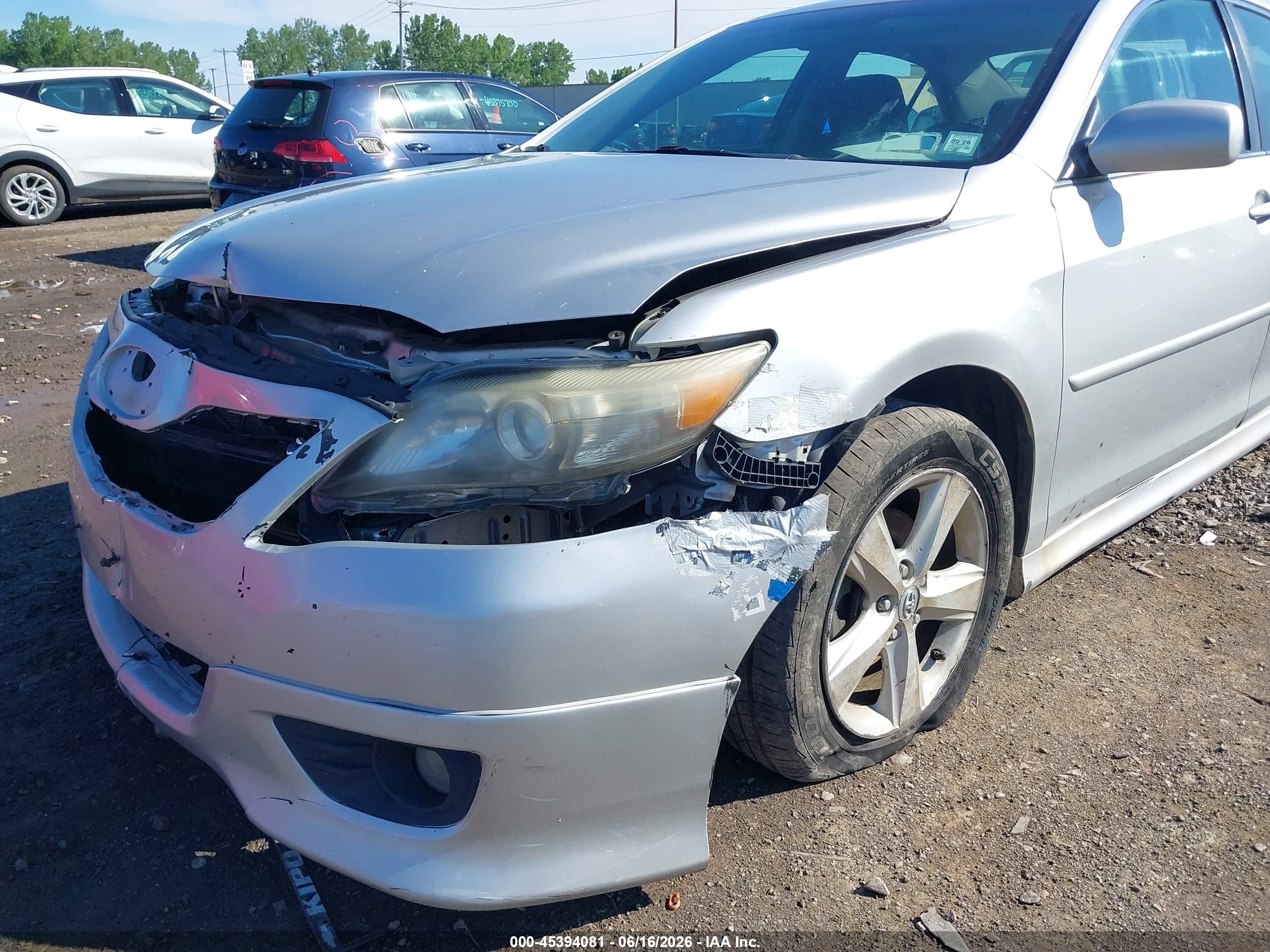 2011 Toyota Camry Se Silver vin: 4T1BF3EK6BU211178