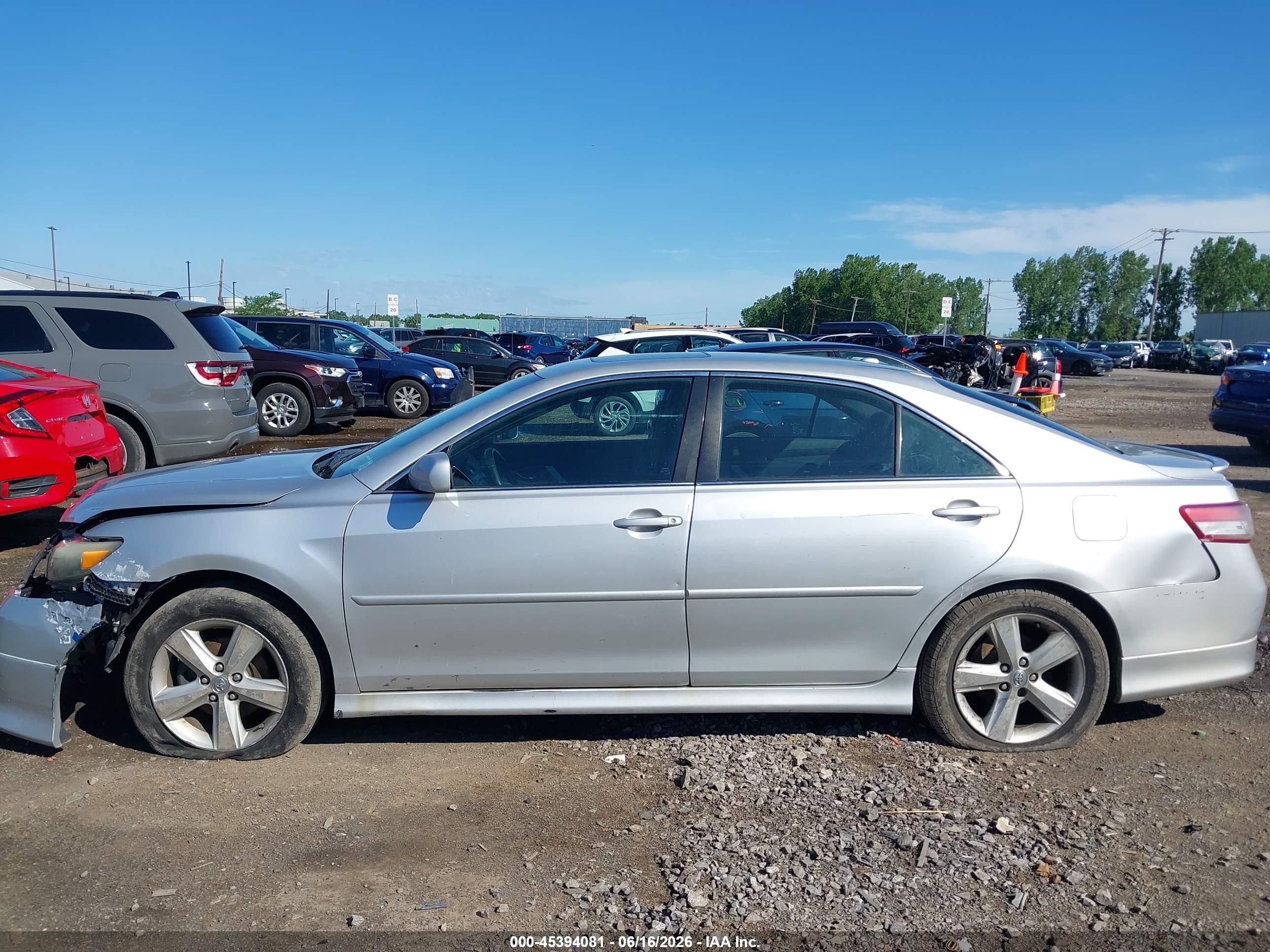 2011 Toyota Camry Se Silver vin: 4T1BF3EK6BU211178