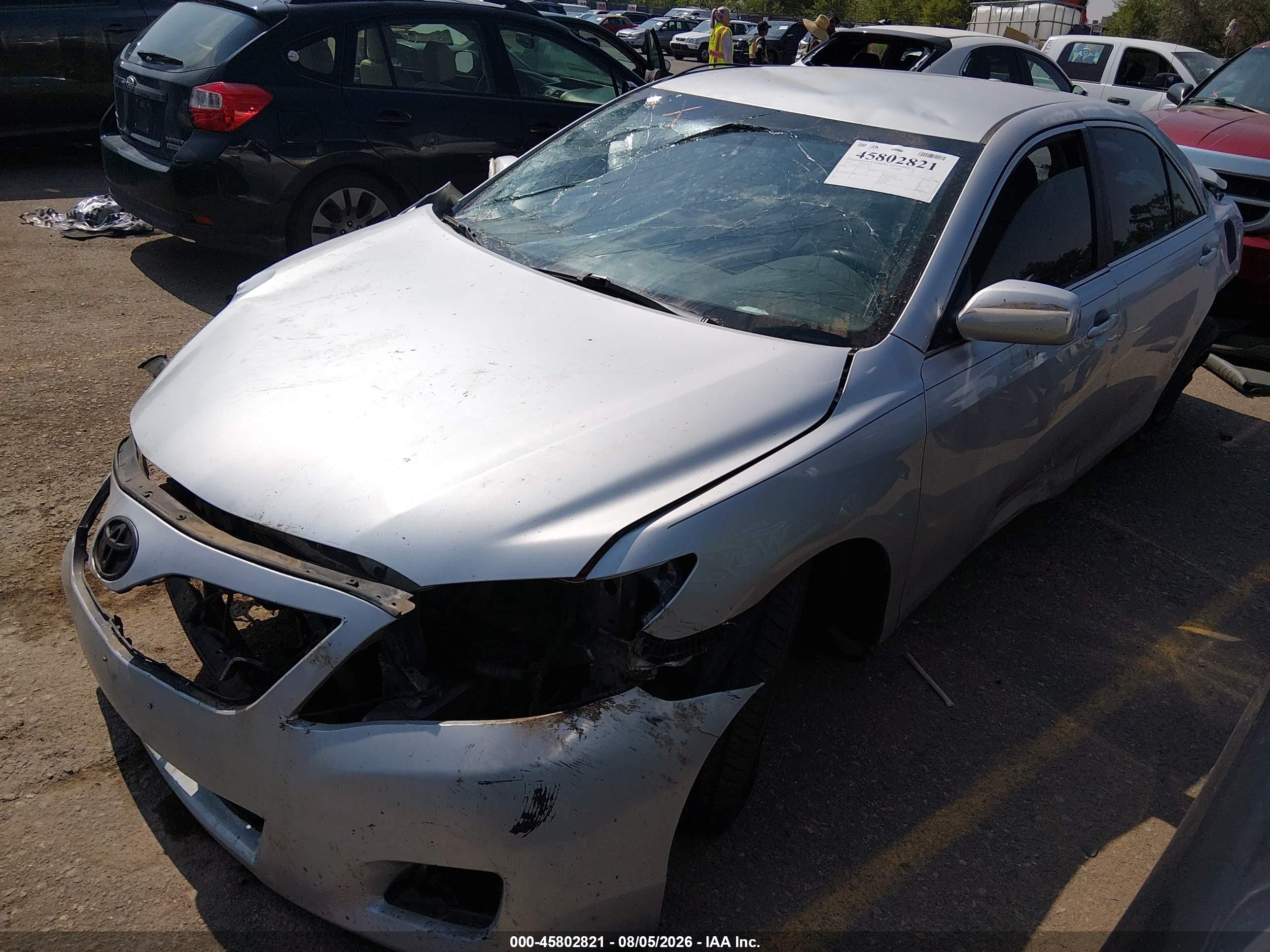 2011 Toyota Camry Le Gray vin: 4T1BF3EK6BU211195