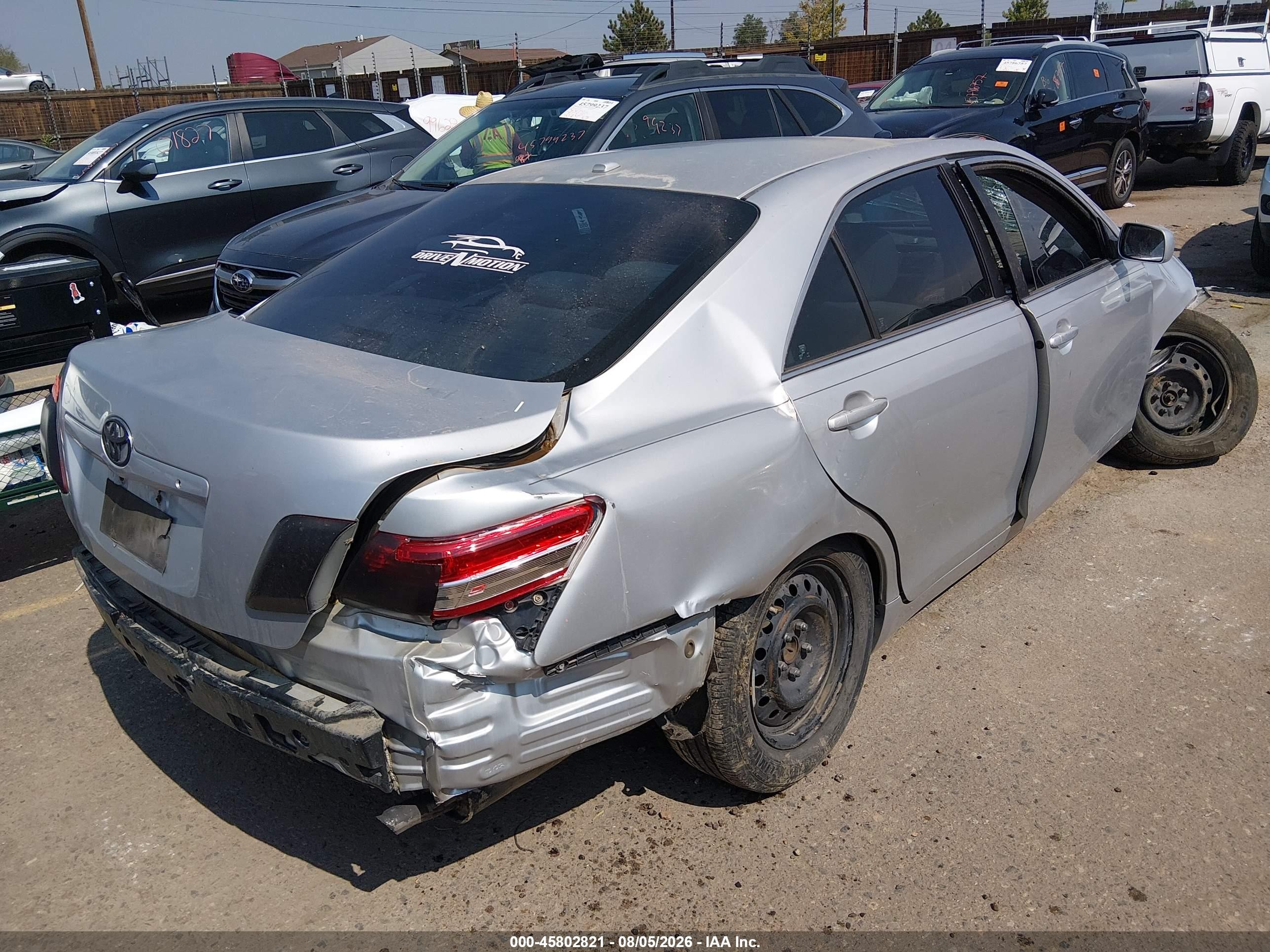 2011 Toyota Camry Le Gray vin: 4T1BF3EK6BU211195