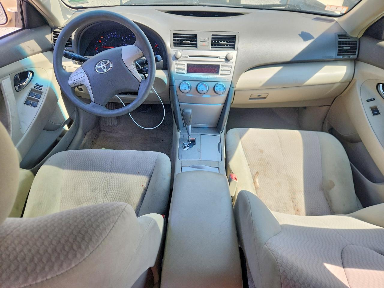2011 Toyota Camry Le Tan vin: 4T1BF3EK6BU216106