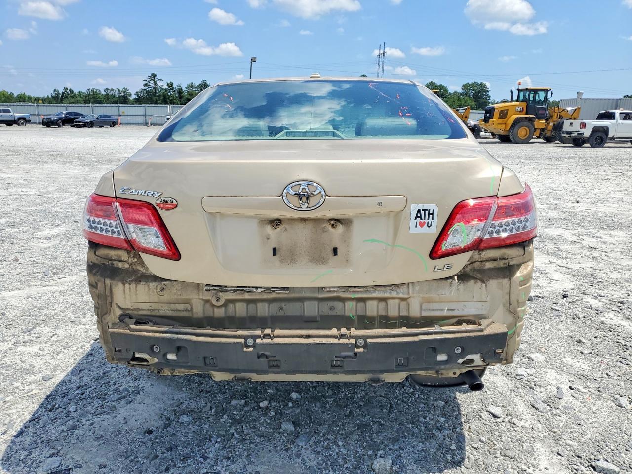 2011 Toyota Camry Le Cream vin: 4T1BF3EK6BU224965
