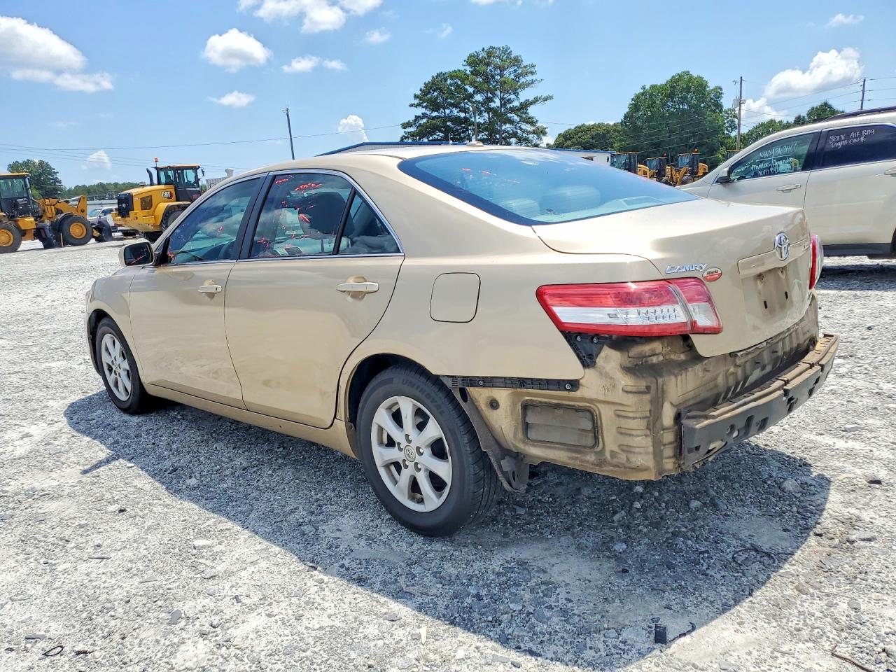 2011 Toyota Camry Le Cream vin: 4T1BF3EK6BU224965