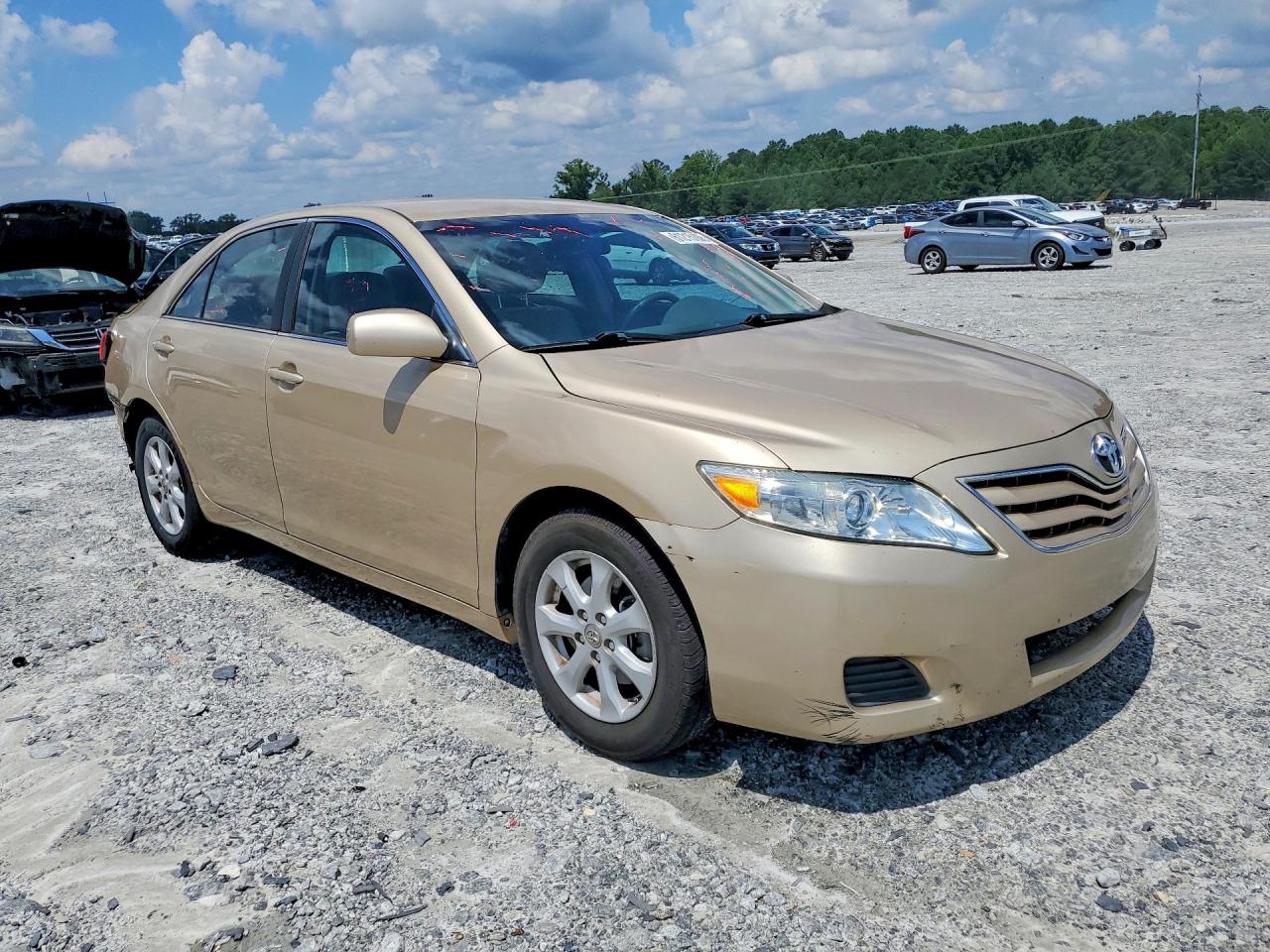 2011 Toyota Camry Le Cream vin: 4T1BF3EK6BU224965