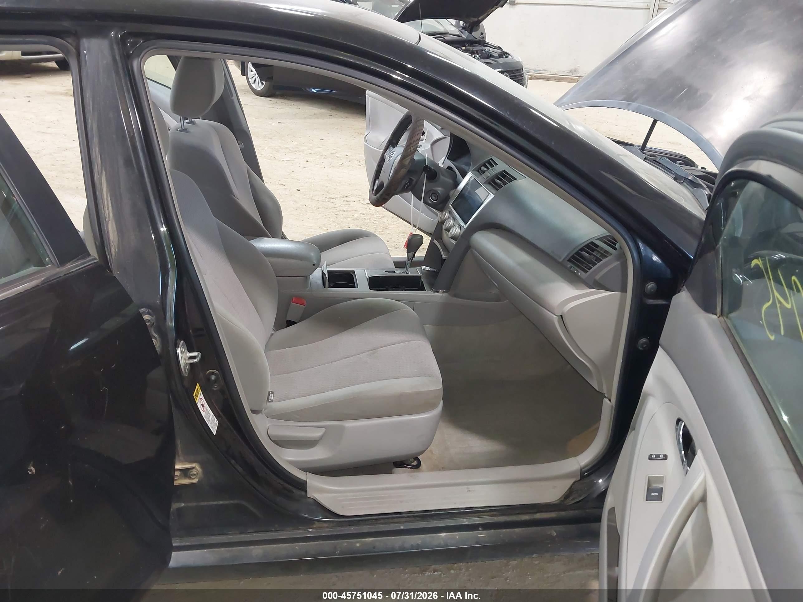 2011 Toyota Camry Le Black vin: 4T1BF3EK6BU228272