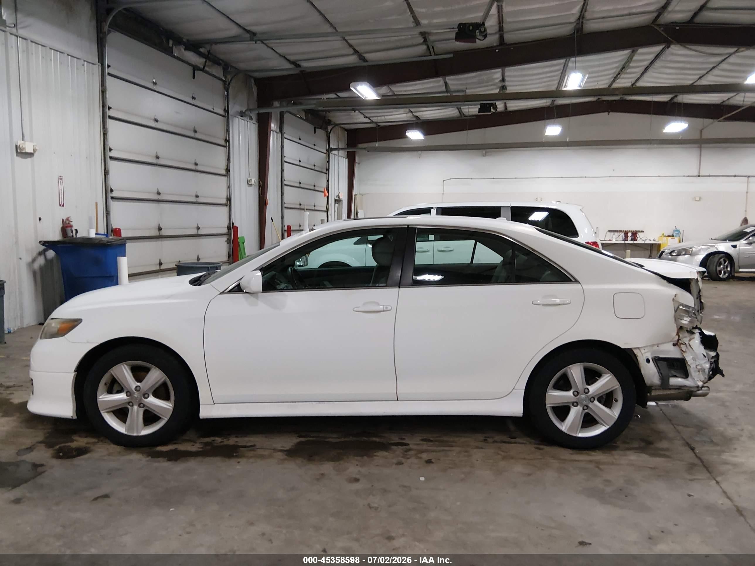 2011 Toyota Camry Se Белый vin: 4T1BF3EK6BU581319