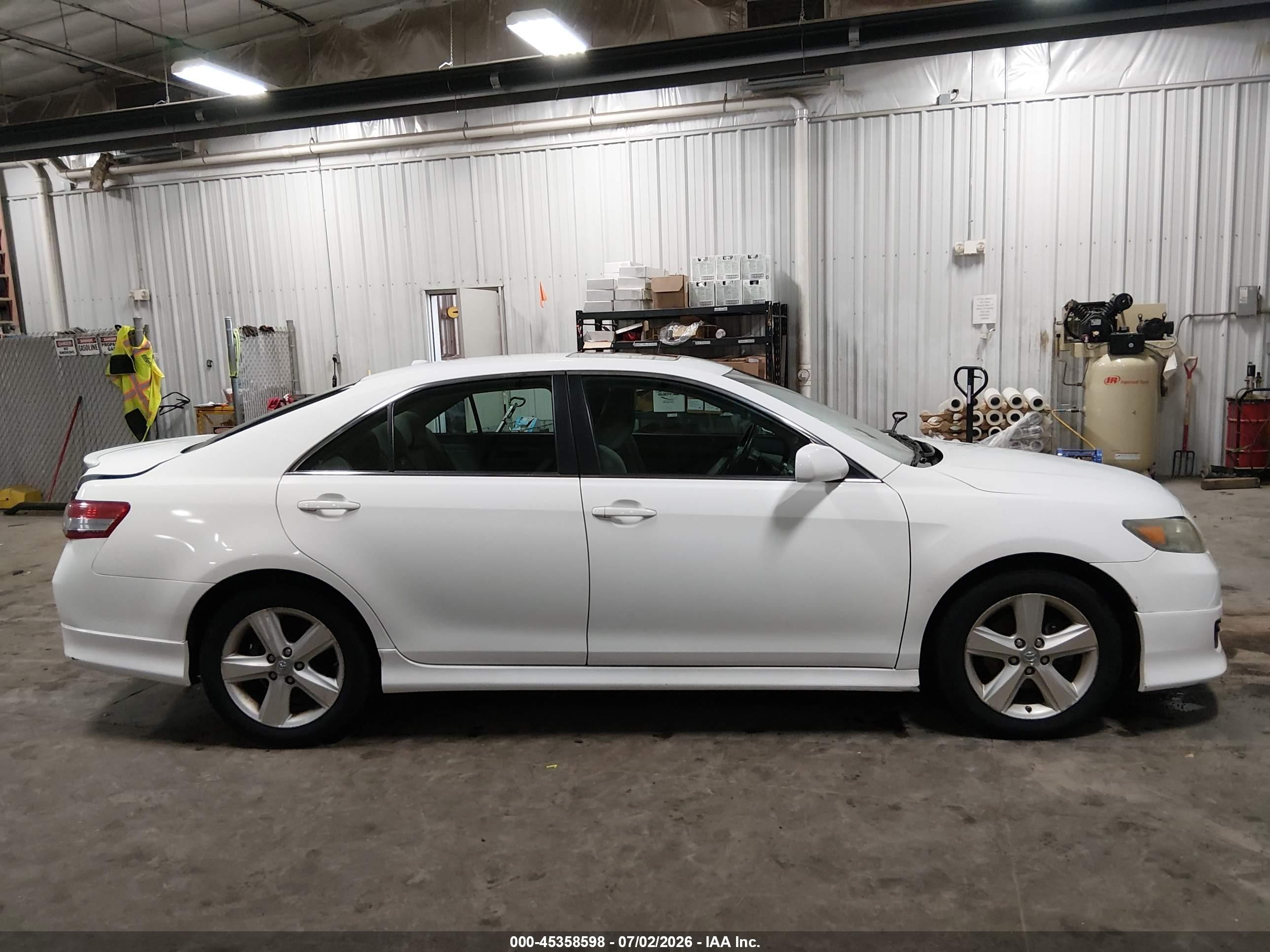 2011 Toyota Camry Se Белый vin: 4T1BF3EK6BU581319