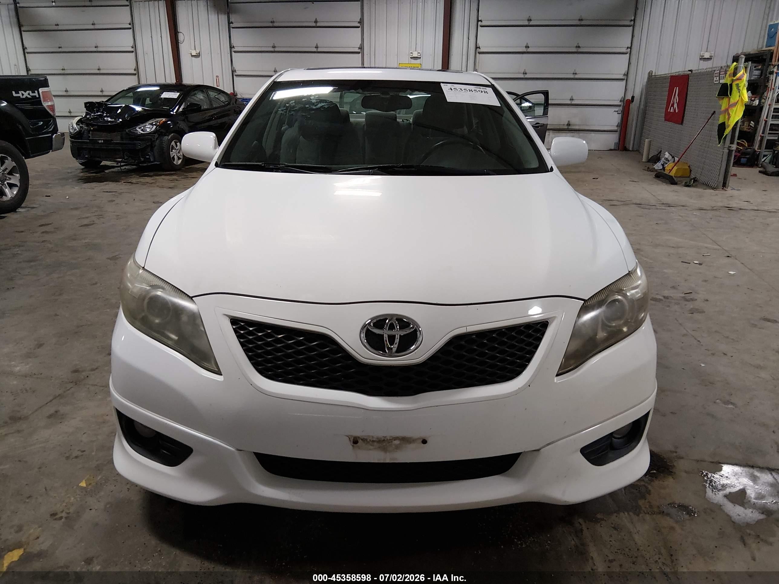 2011 Toyota Camry Se Белый vin: 4T1BF3EK6BU581319