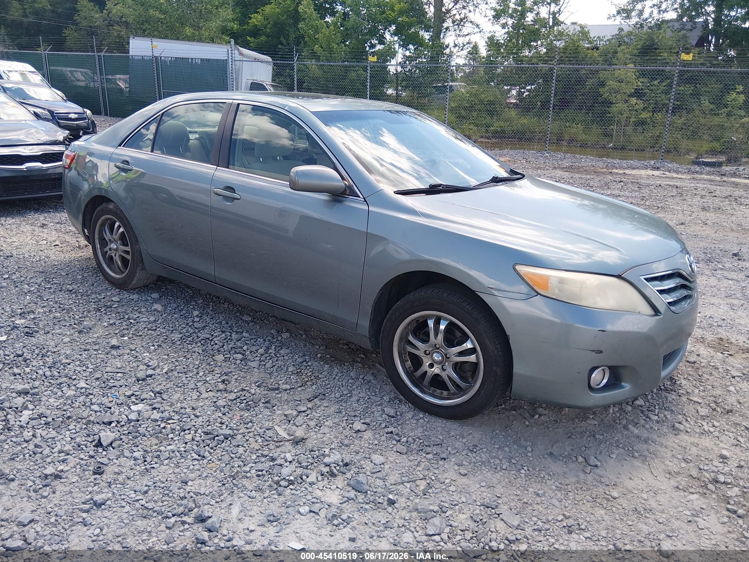 2011 Toyota Camry Xle Blue vin: 4T1BF3EK6BU585547