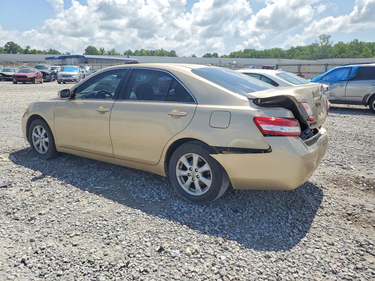 2011 Toyota Camry Le Желто-коричневый vin: 4T1BF3EK6BU593552