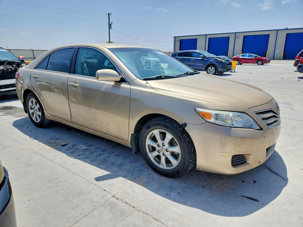 2011 Toyota Camry Le Золотой vin: 4T1BF3EK6BU596225