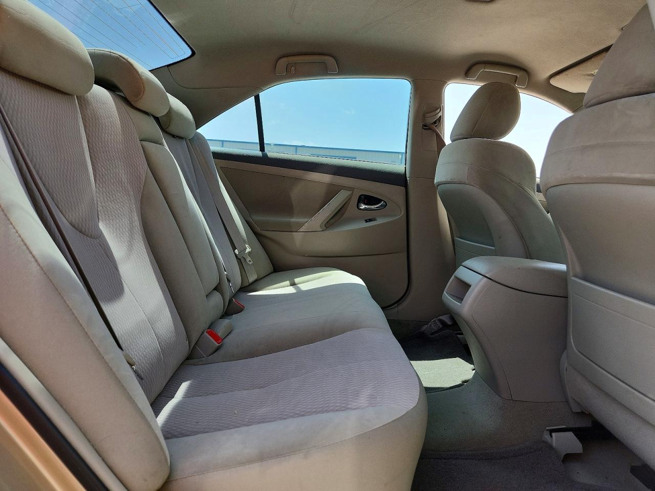 2011 Toyota Camry Le Золотой vin: 4T1BF3EK6BU596225
