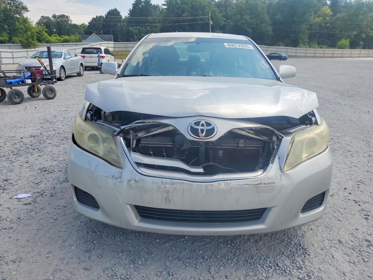 2011 Toyota Camry Le Silver vin: 4T1BF3EK6BU611001