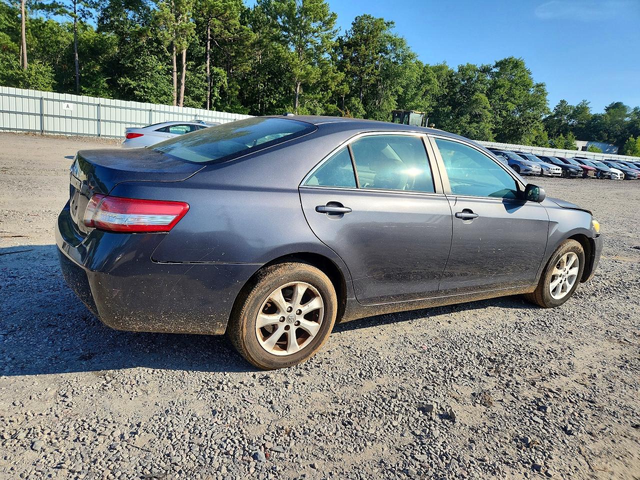 2011 Toyota Camry Le Charcoal vin: 4T1BF3EK6BU628445