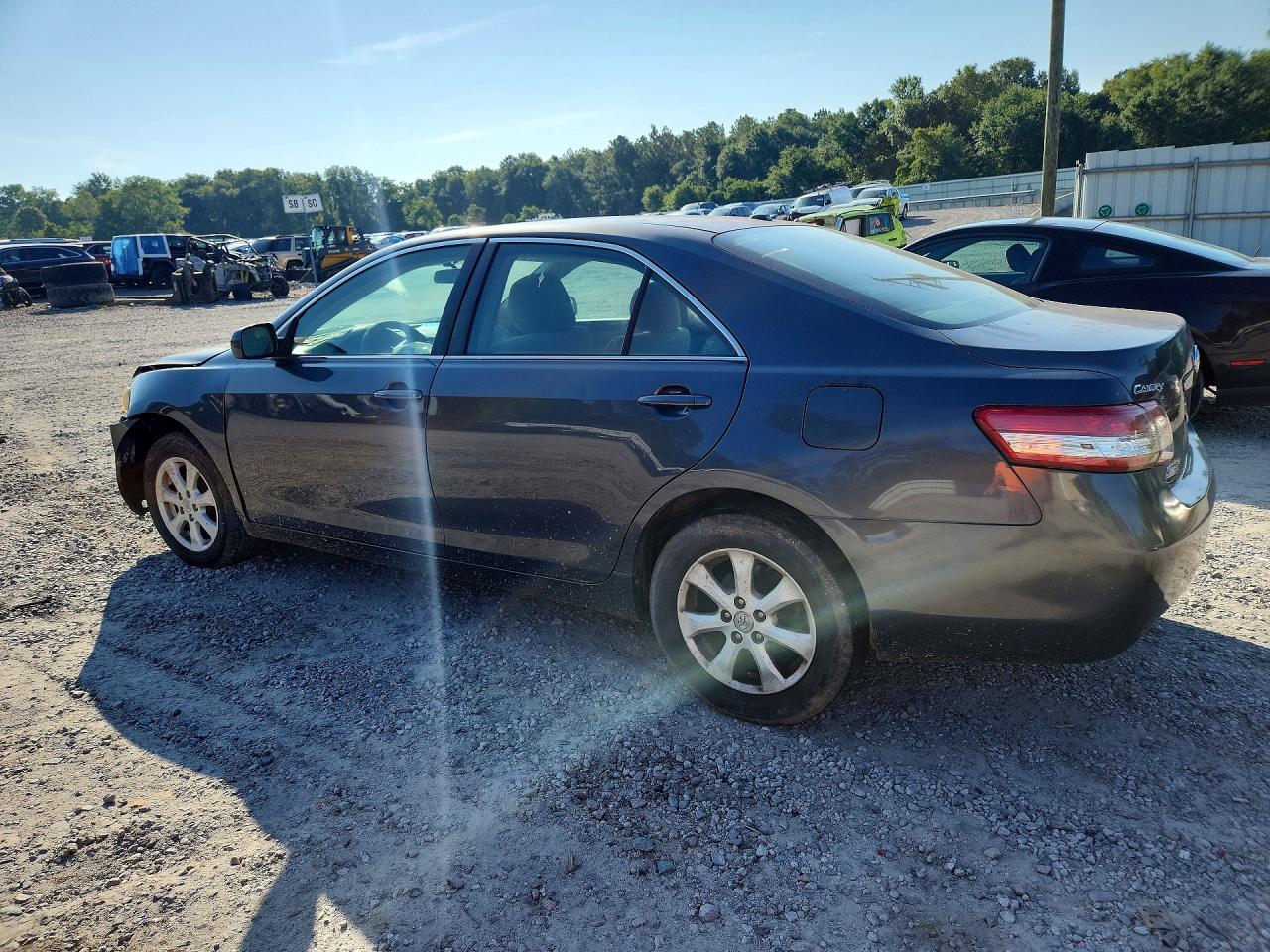 2011 Toyota Camry Le Charcoal vin: 4T1BF3EK6BU628445