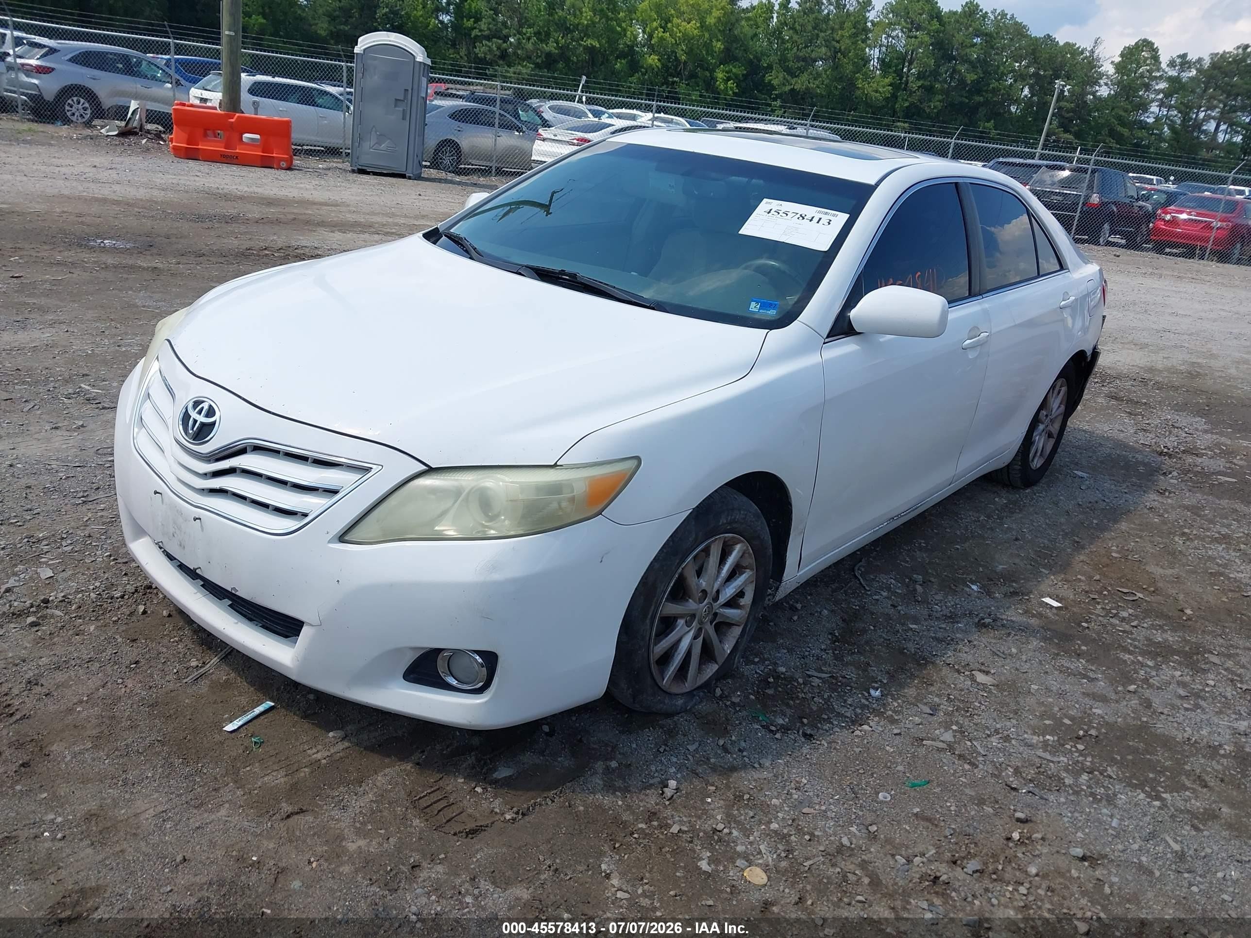 2011 Toyota Camry Xle White vin: 4T1BF3EK6BU629112