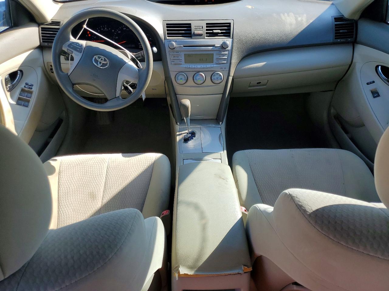 2011 Toyota Camry Base White vin: 4T1BF3EK6BU644841