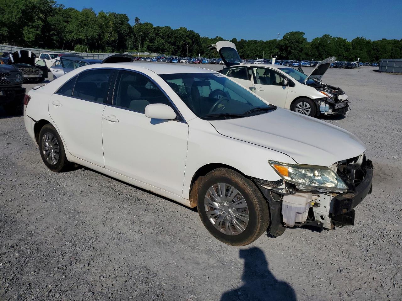 2011 Toyota Camry Base White vin: 4T1BF3EK6BU644841