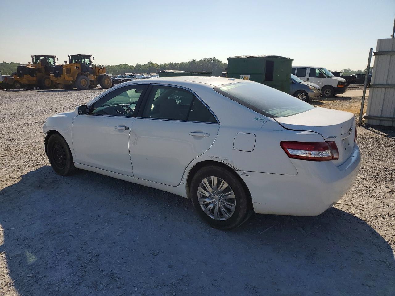 2011 Toyota Camry Base White vin: 4T1BF3EK6BU644841
