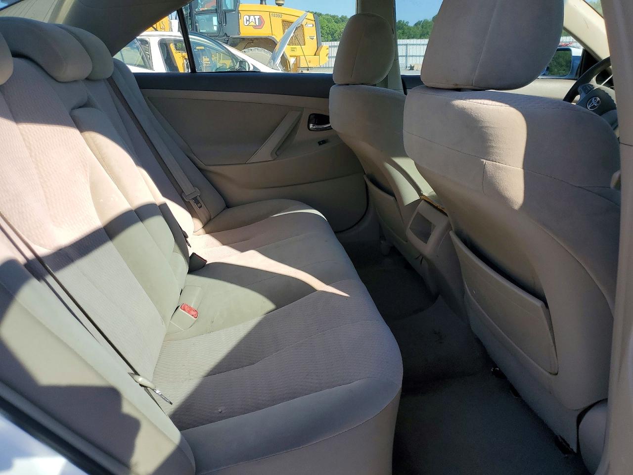 2011 Toyota Camry Base White vin: 4T1BF3EK6BU644841