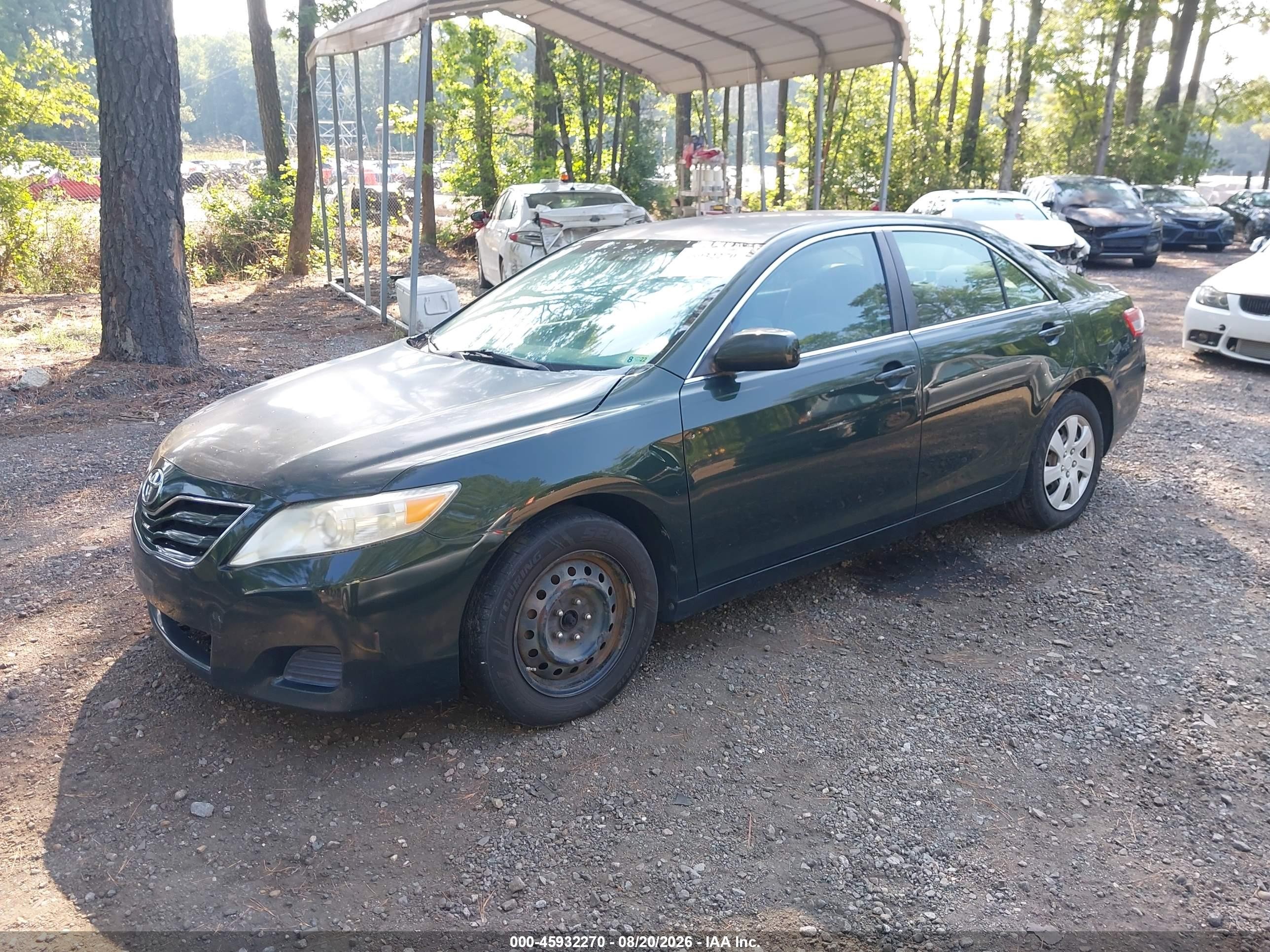 2011 Toyota Camry Le Green vin: 4T1BF3EK6BU652230