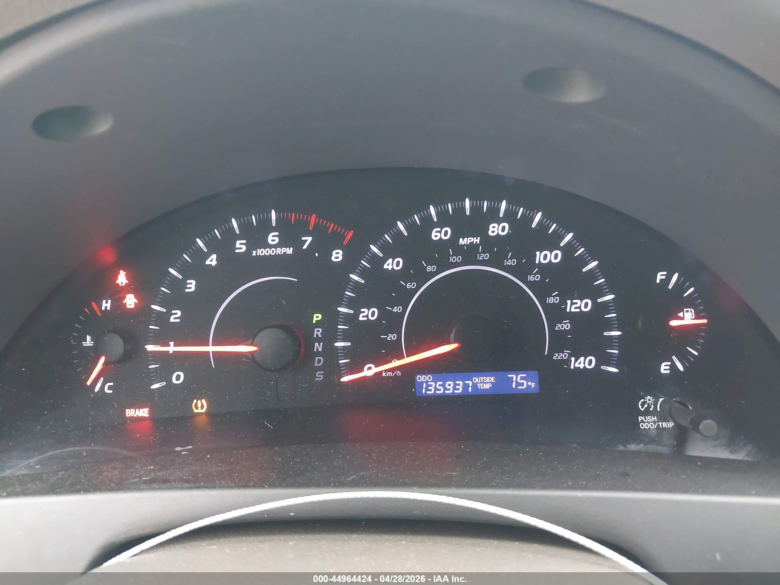 2011 Toyota Camry Le Золотой vin: 4T1BF3EK6BU665155