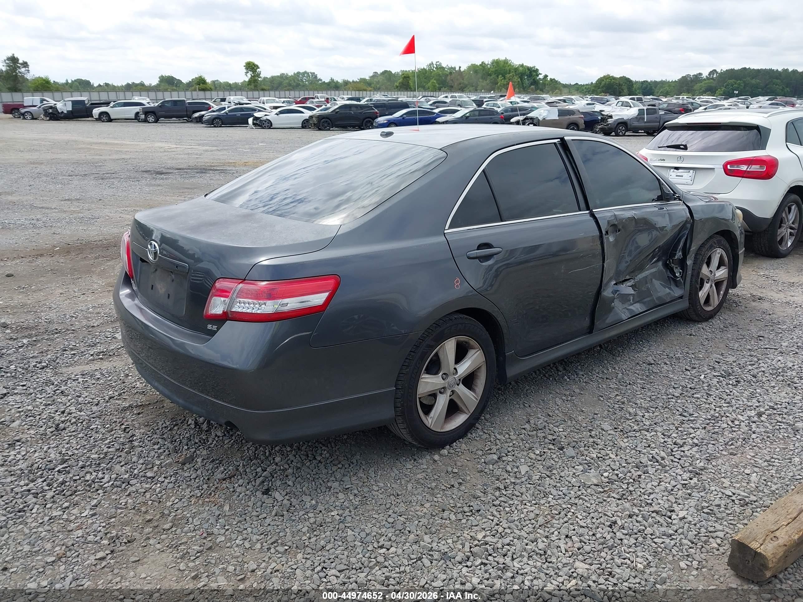 2011 Toyota Camry Se Gray vin: 4T1BF3EK6BU668864