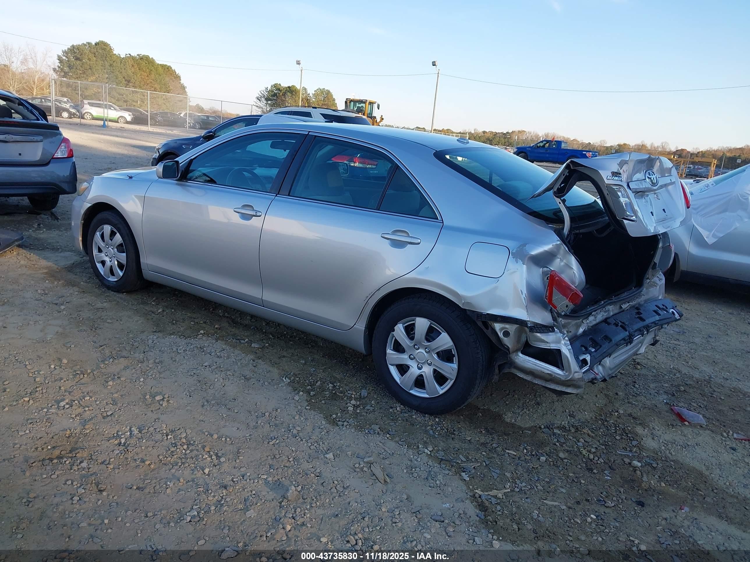 2011 Toyota Camry   Silver vin: 4T1BF3EK6BU678360