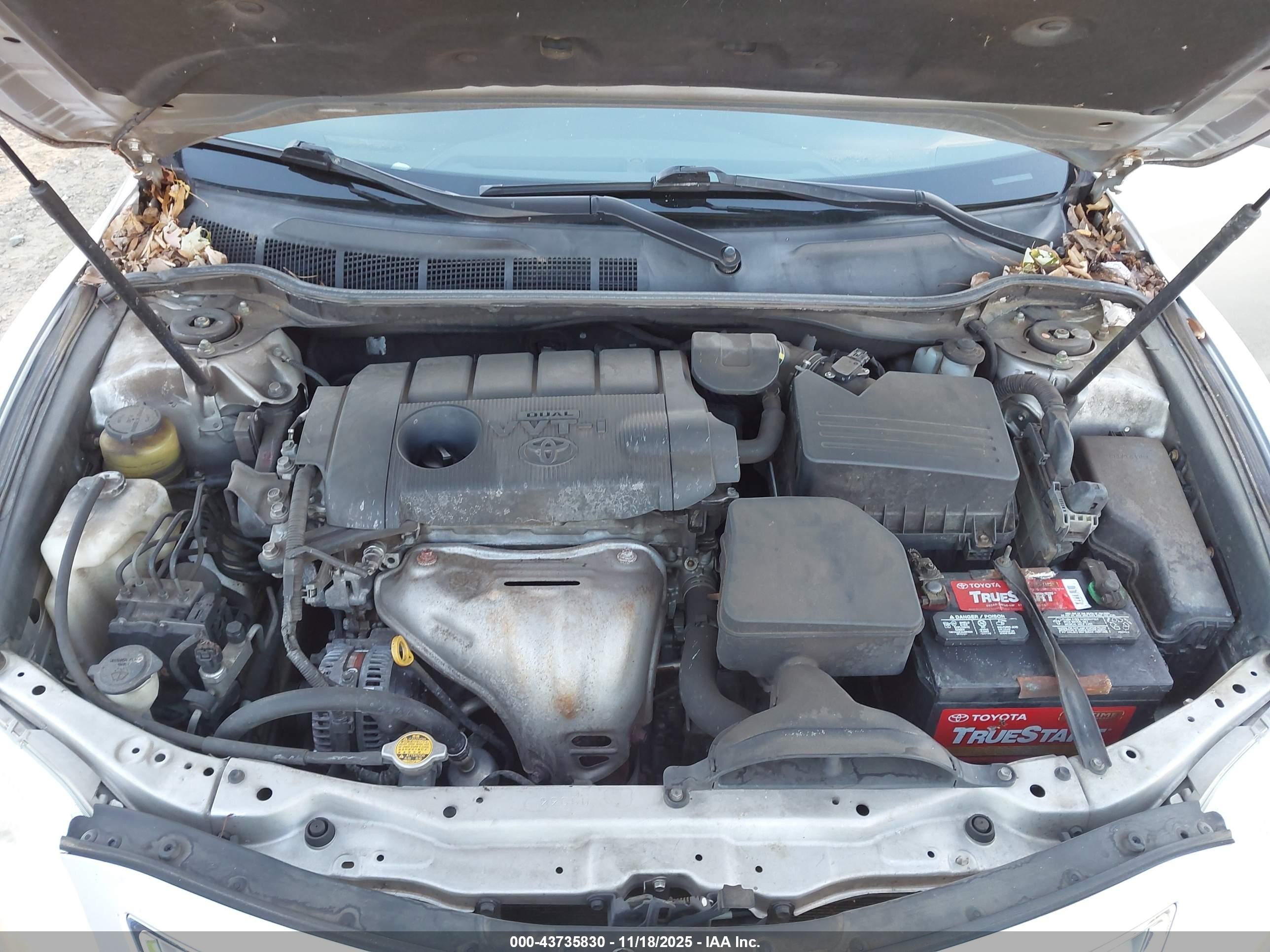 2011 Toyota Camry   Silver vin: 4T1BF3EK6BU678360