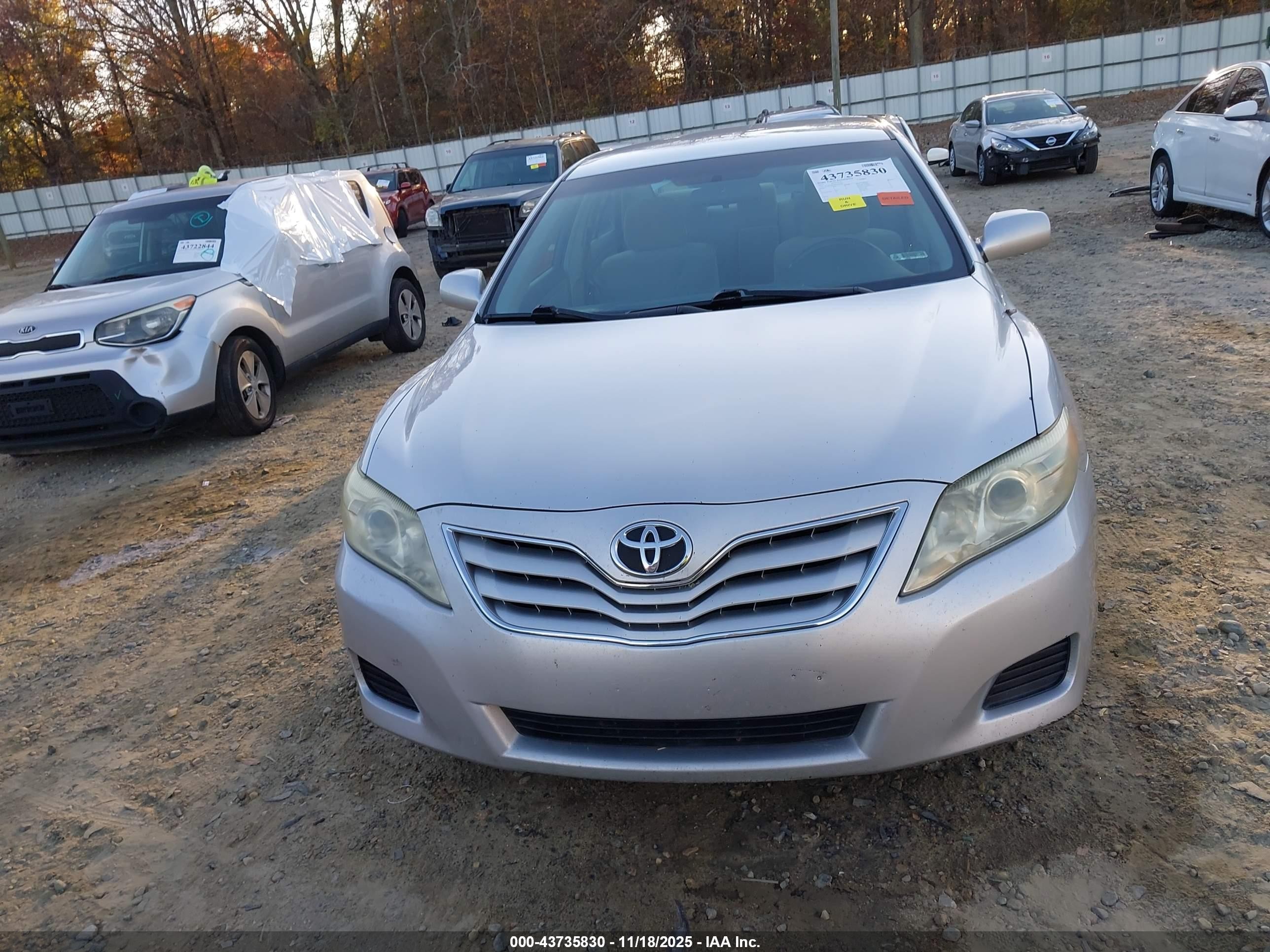 2011 Toyota Camry   Silver vin: 4T1BF3EK6BU678360